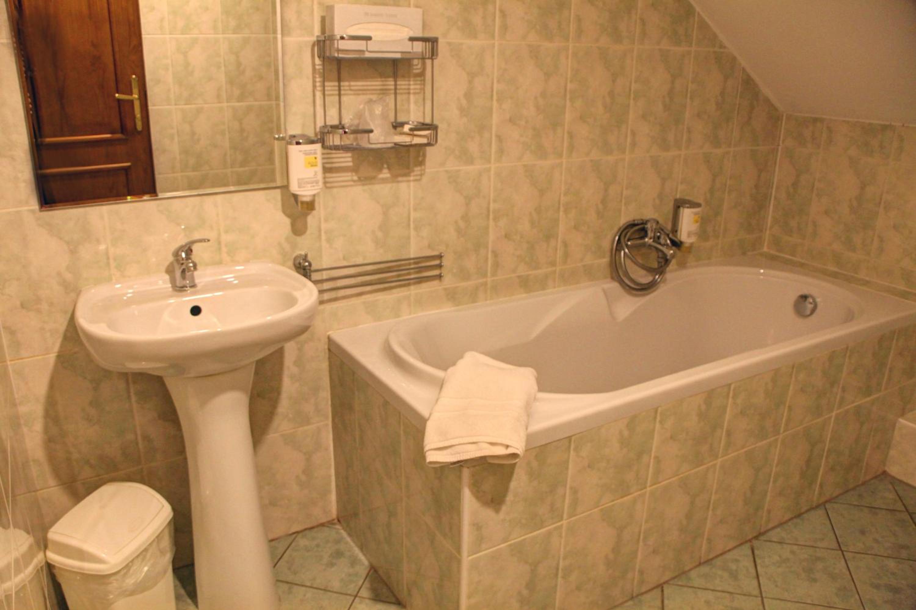 BIRDIE Pension & Wellness
