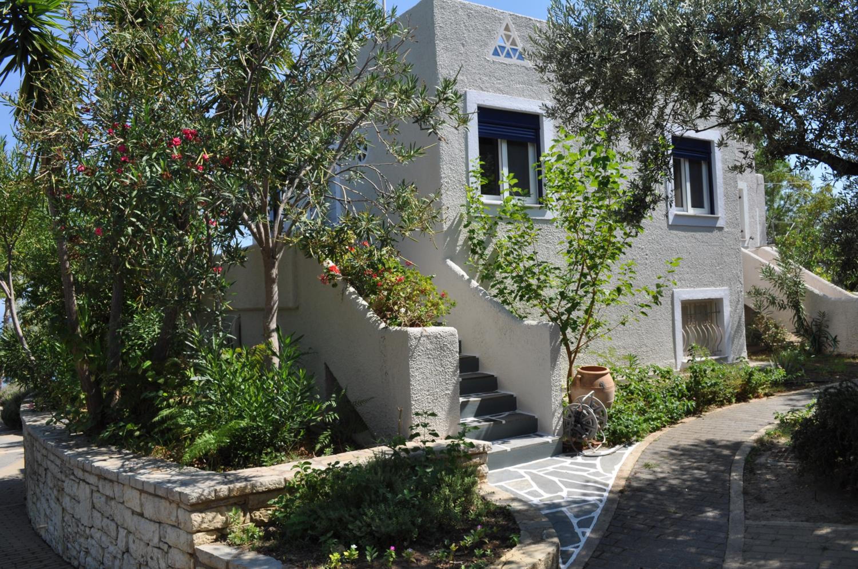 Photo 48