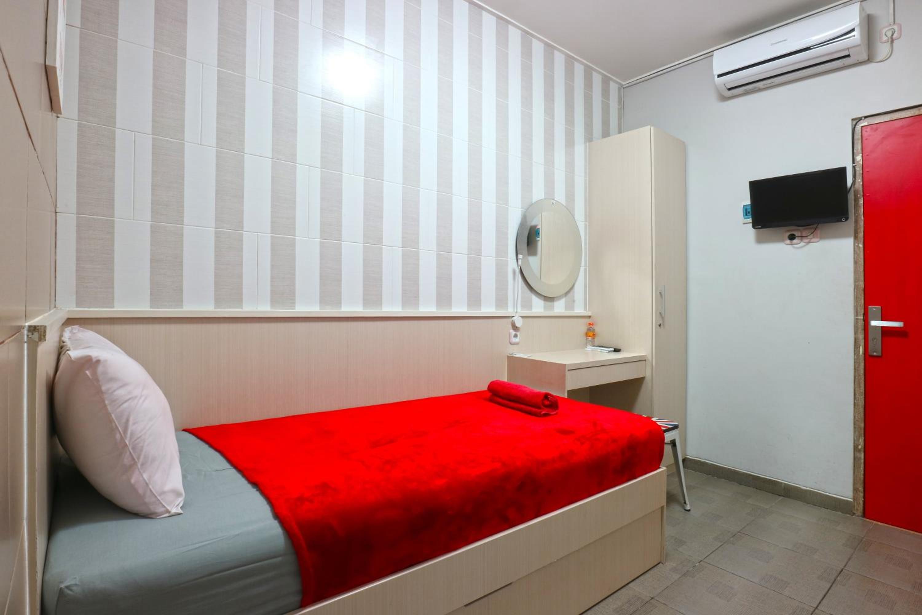 Kamariska Hostel