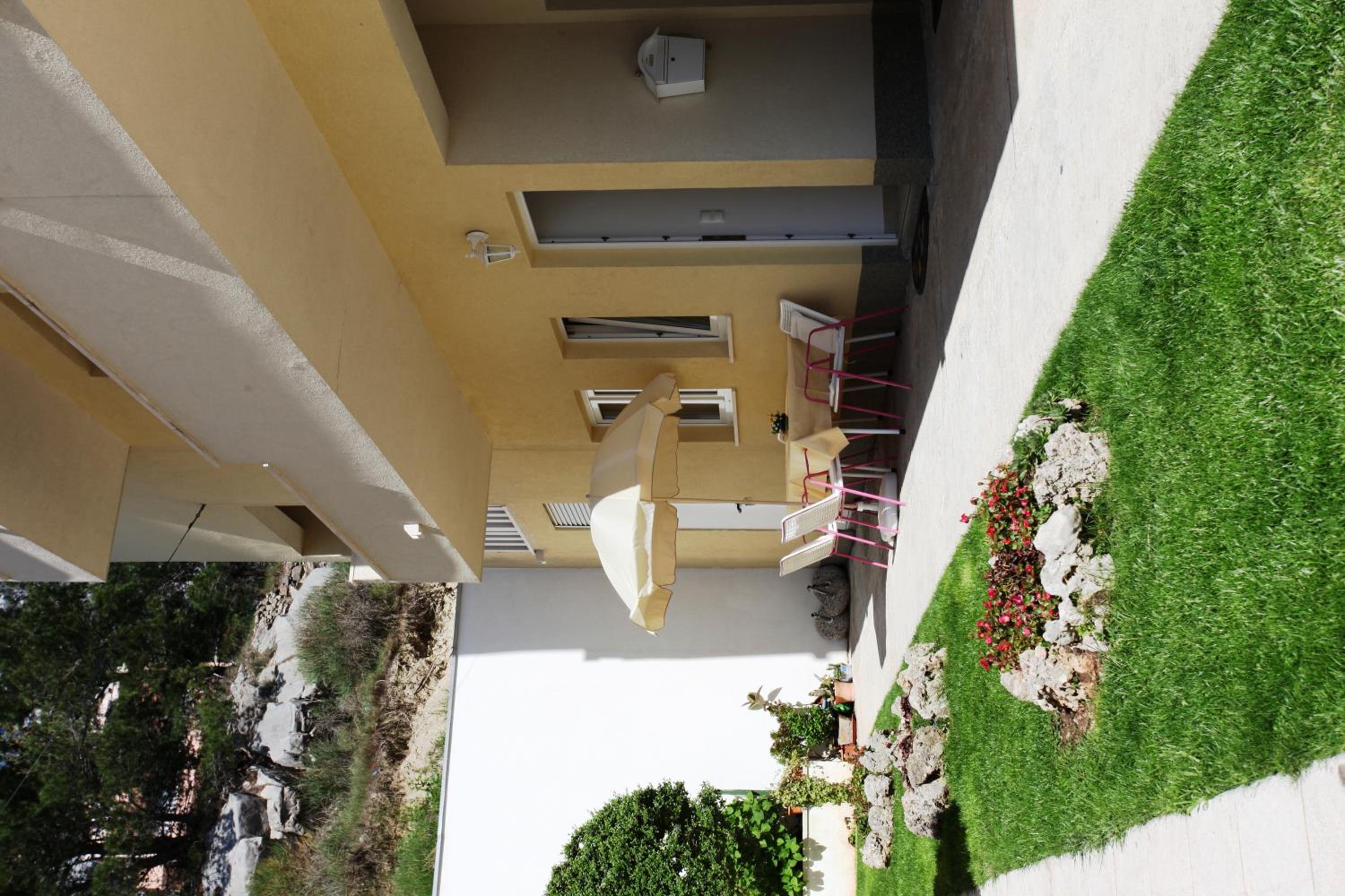 Apartments Akmadzic