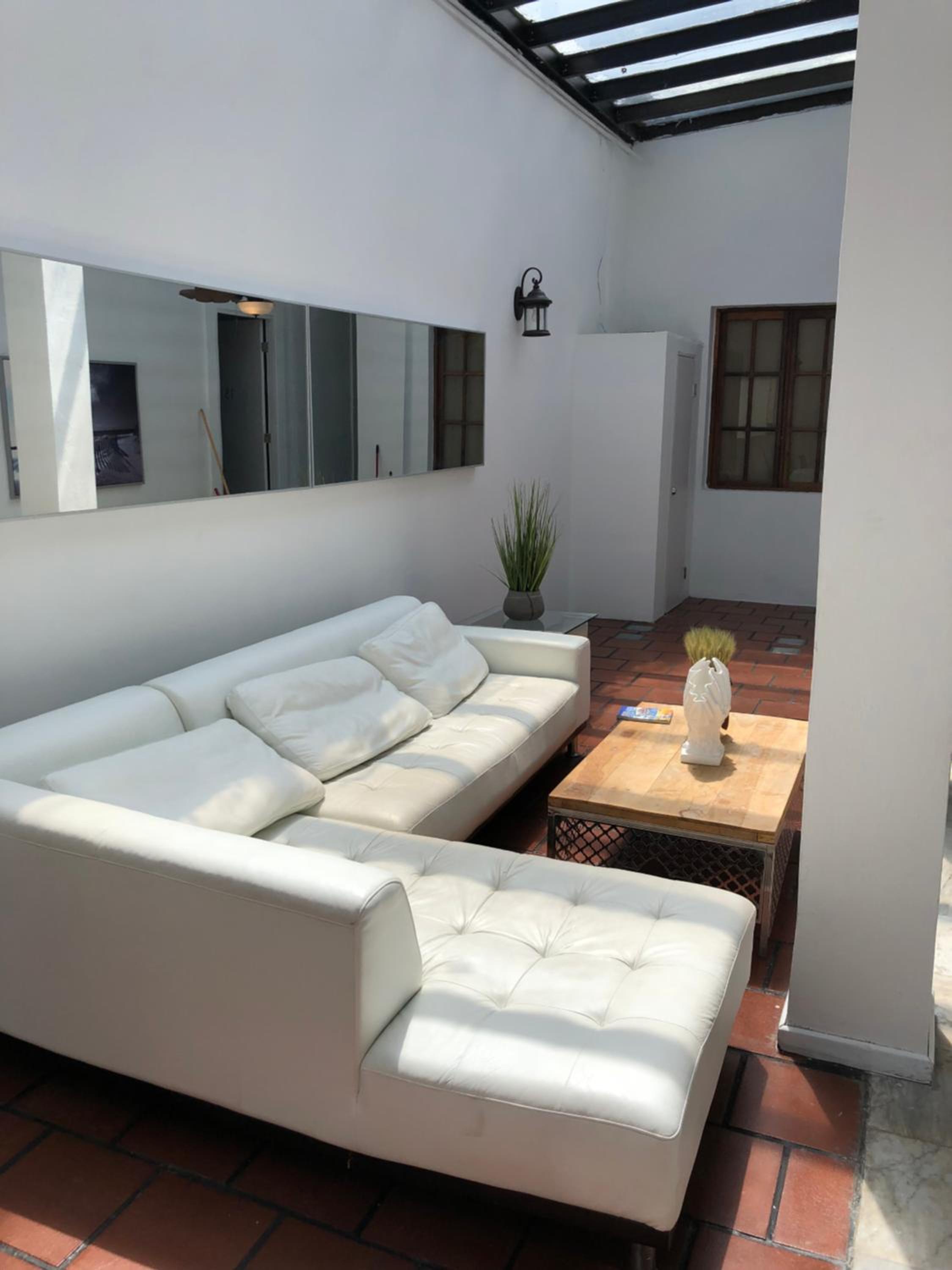 Navona Studios - Property Image 85