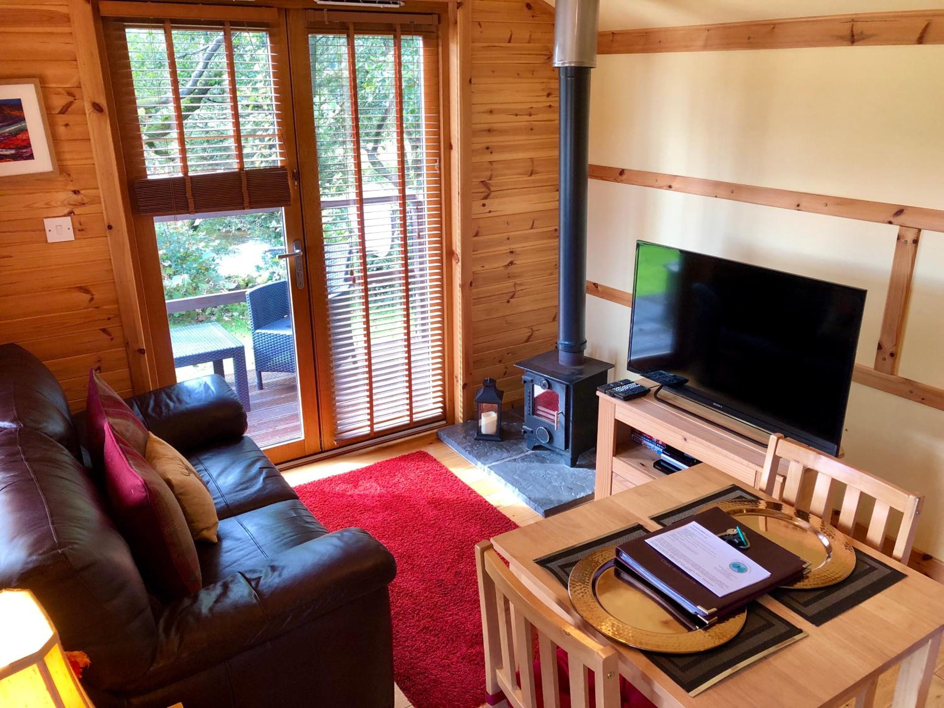 Rashfield Sheilings - Romantic Riverside Lodges near Dunoon & Pucks Glen