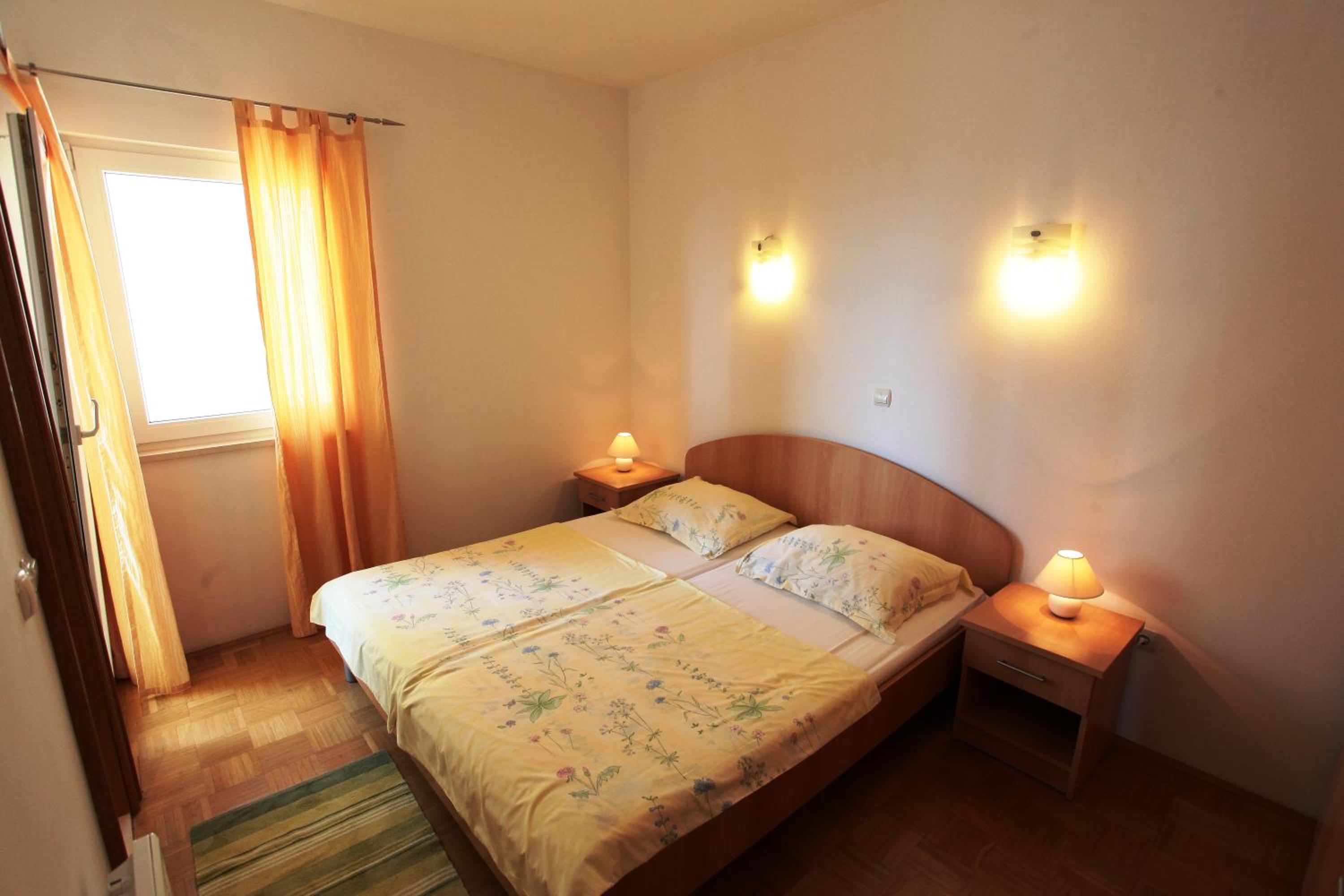 Apartments Akmadzic