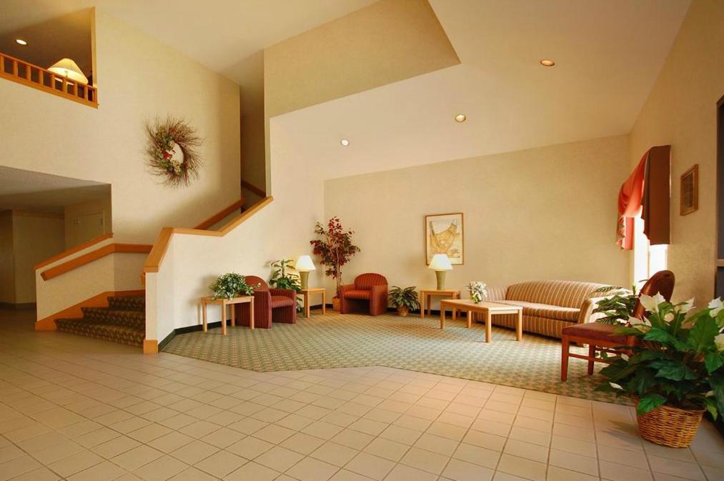 Syracuse Inn and Suites - Property Image 9