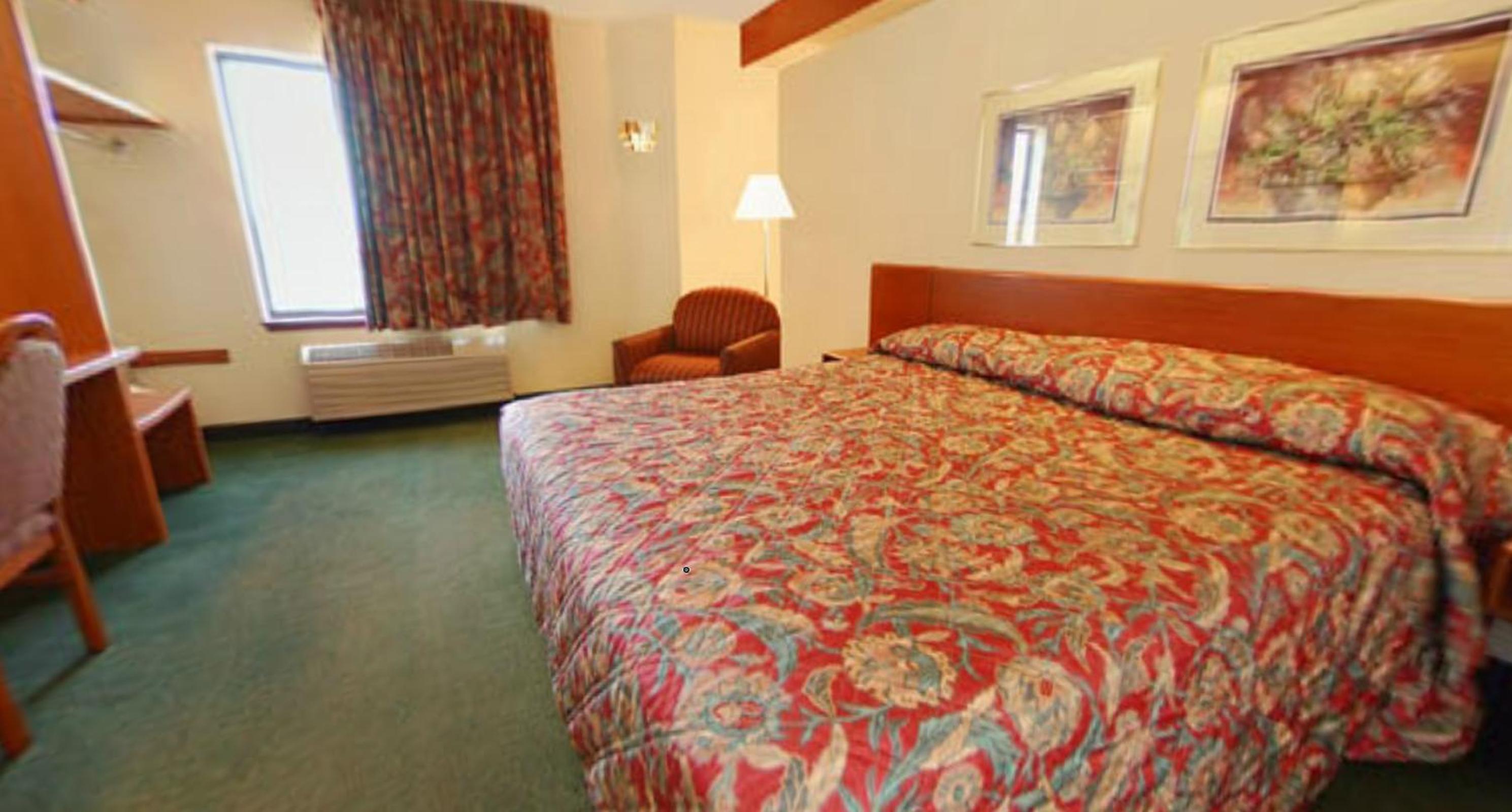 Syracuse Inn and Suites - Property Image 22