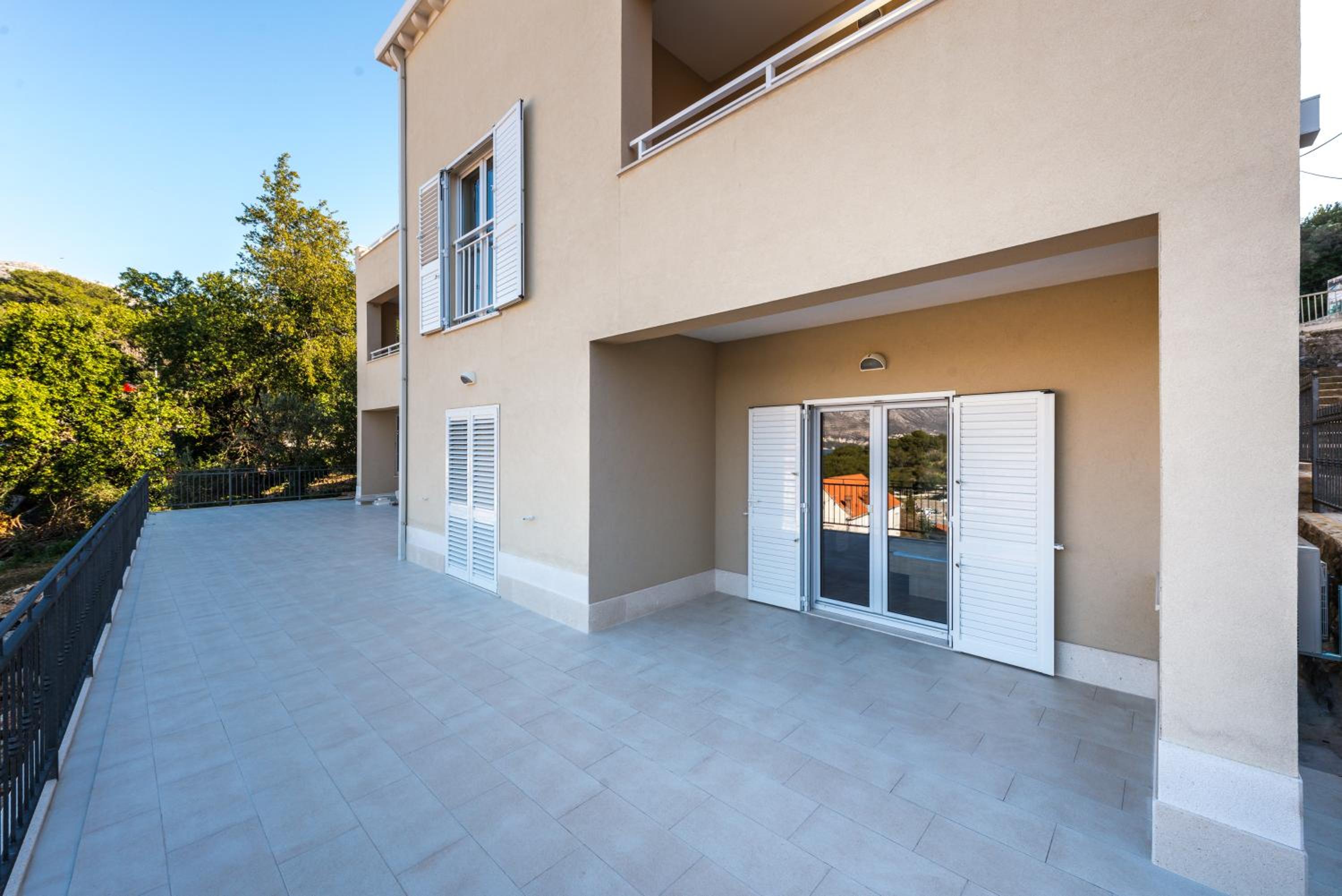 Apartments Rilovic, City and Sea view apartments
