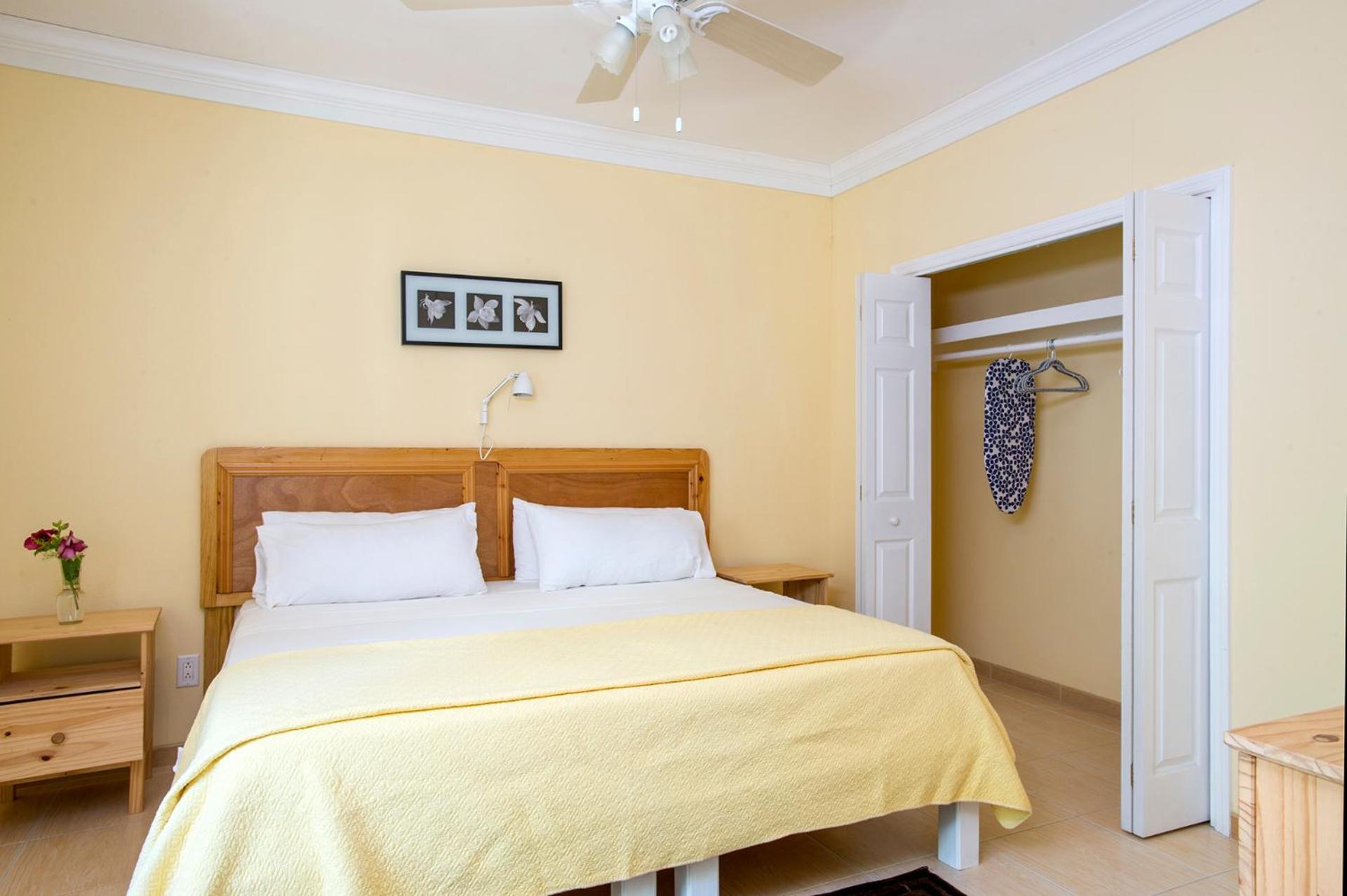 Sir Charles Guest House