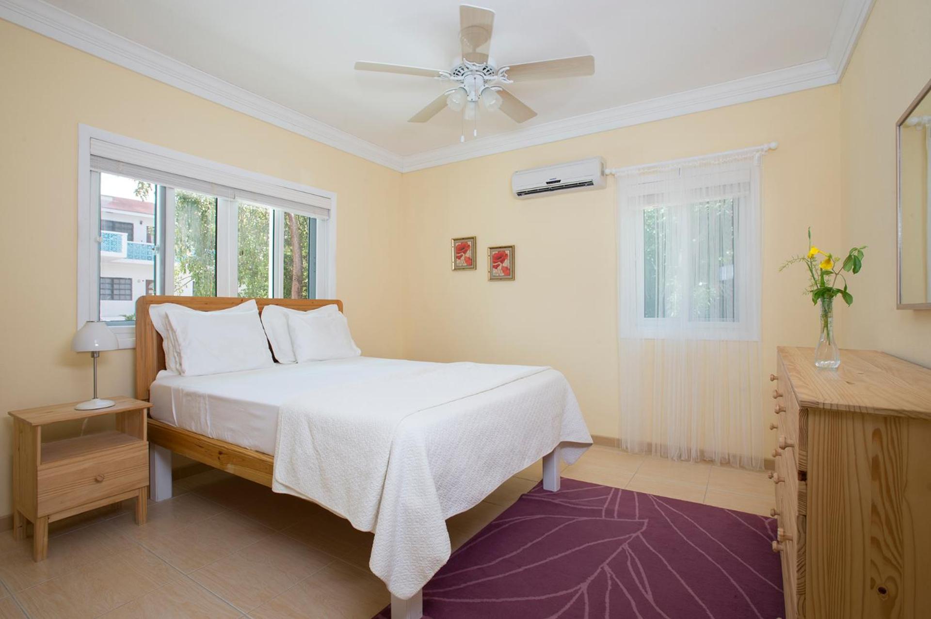 Sir Charles Guest House