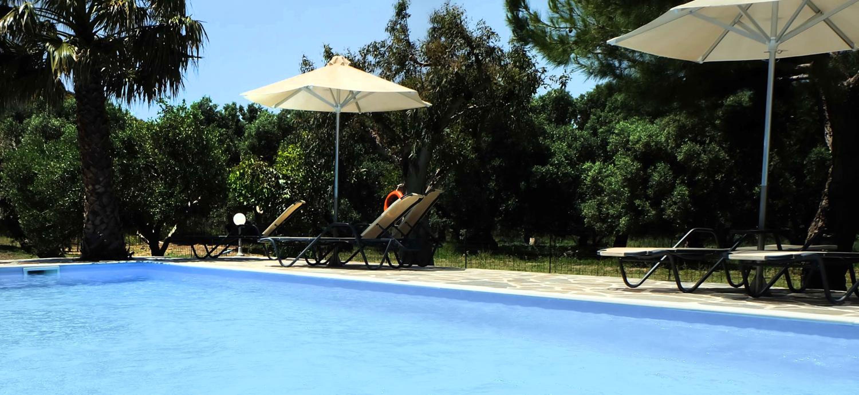 IRIDA Studios Hotel & Pool view 2