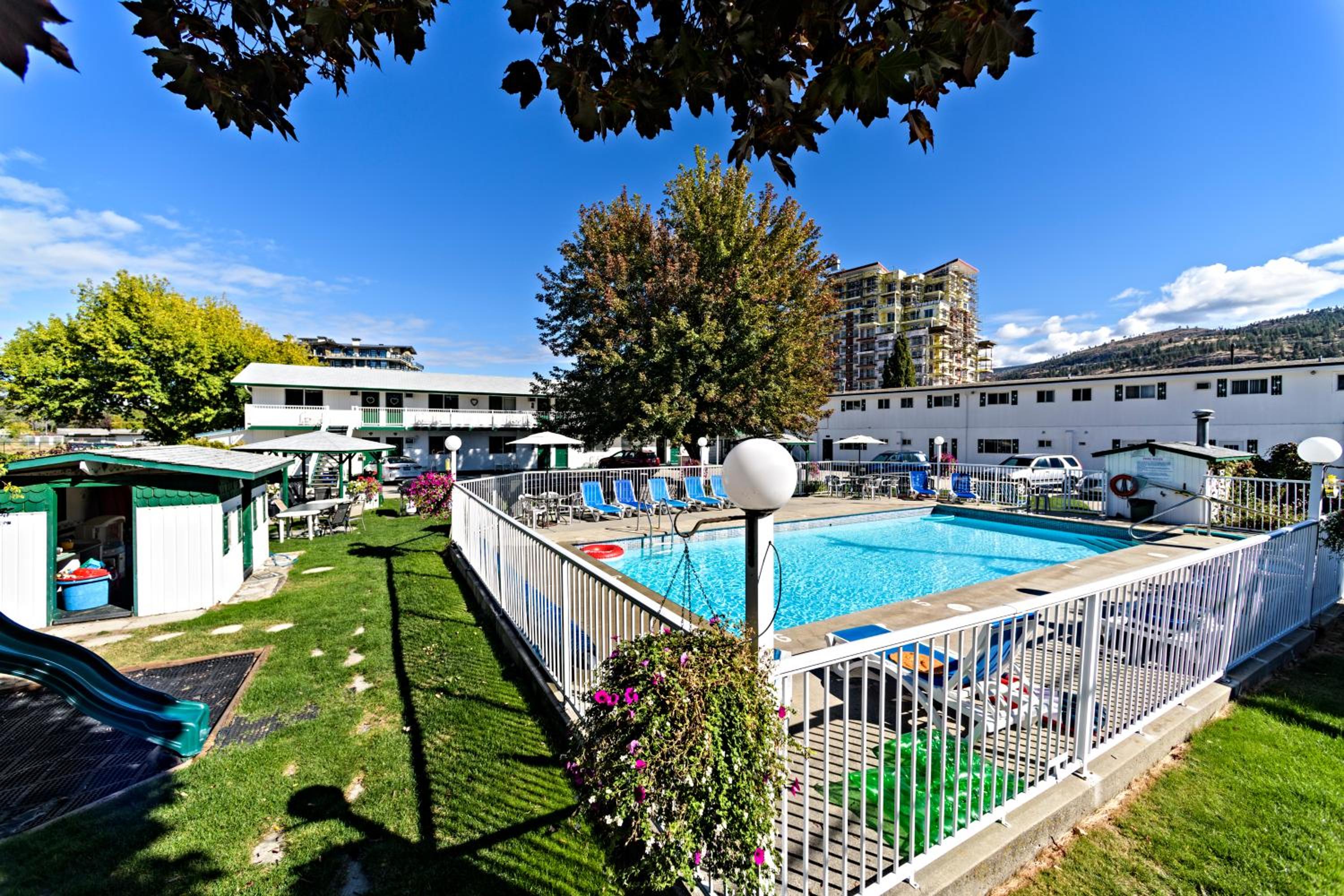Empire Motel