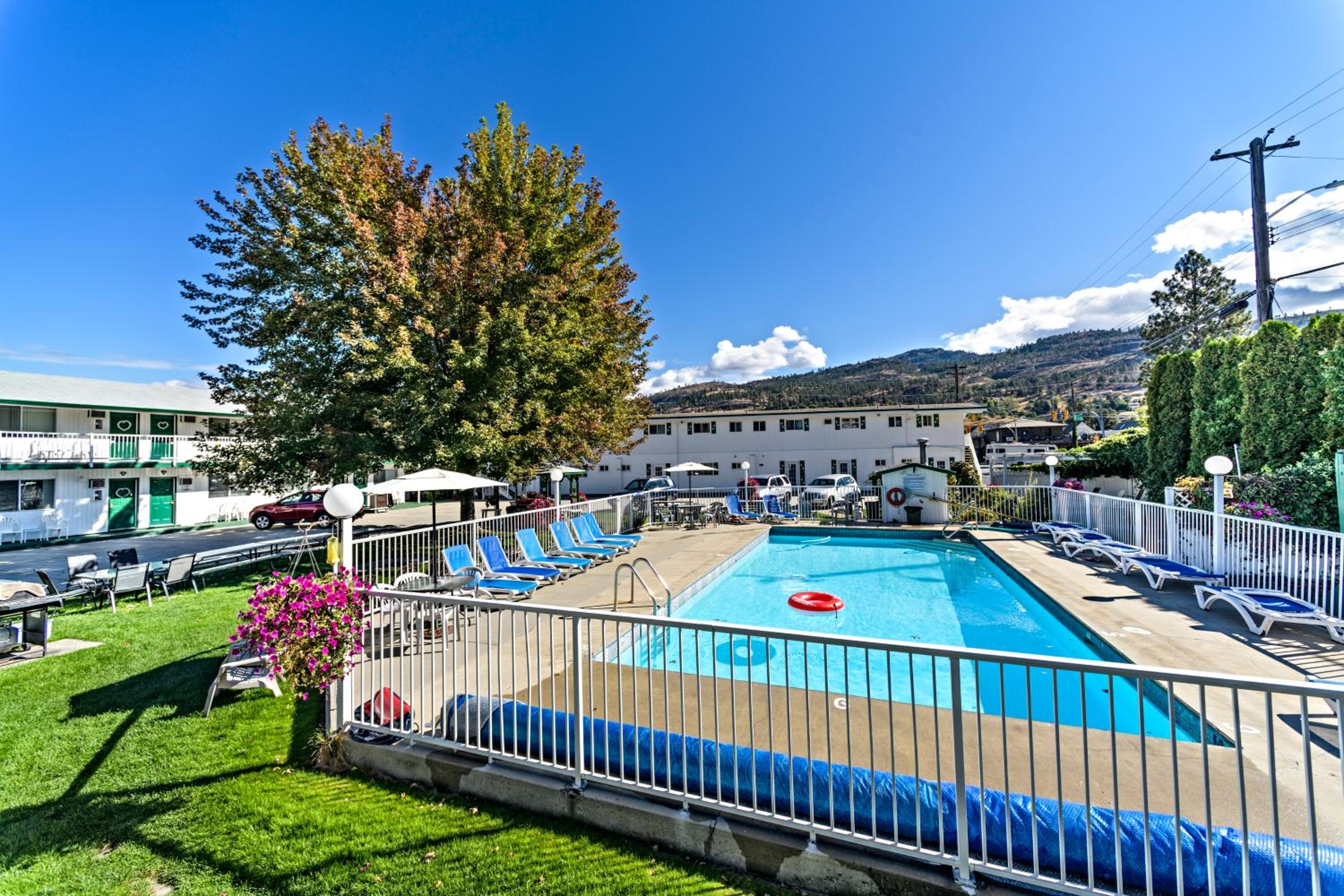 Empire Motel
