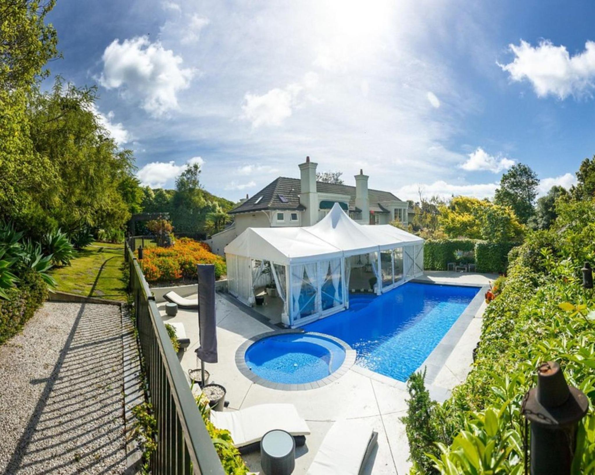 Greenmantle Estate Hotel