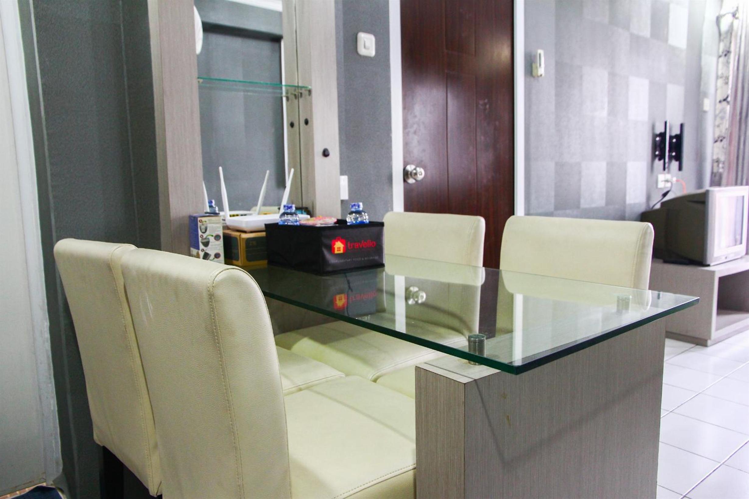 Homey 1BR @ Mutiara Bekasi Apartment By Travelio, เบคาซี - 11