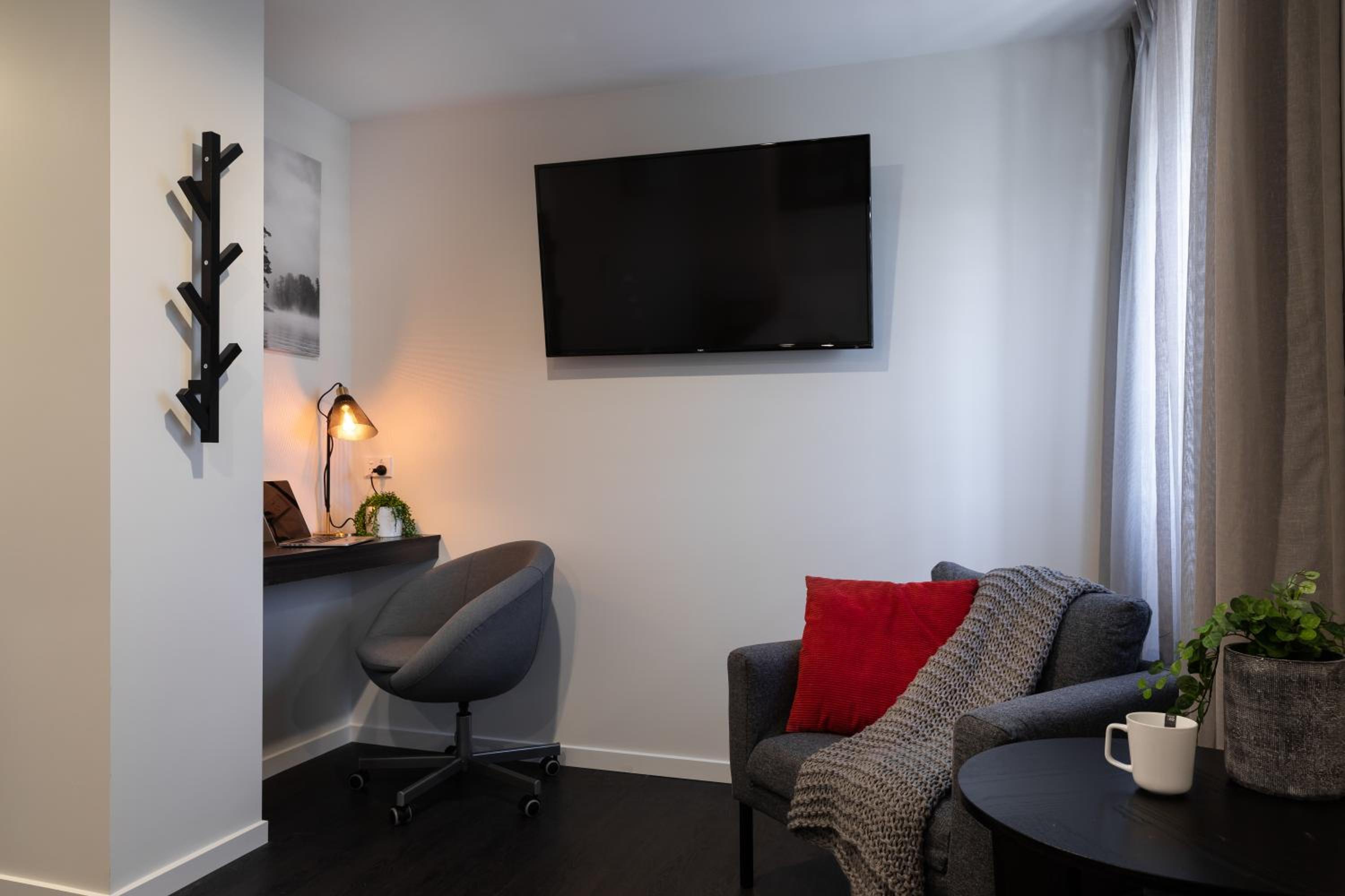 Ascot Budget Inn & Residences