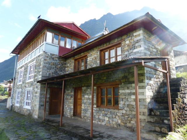Photo 11
