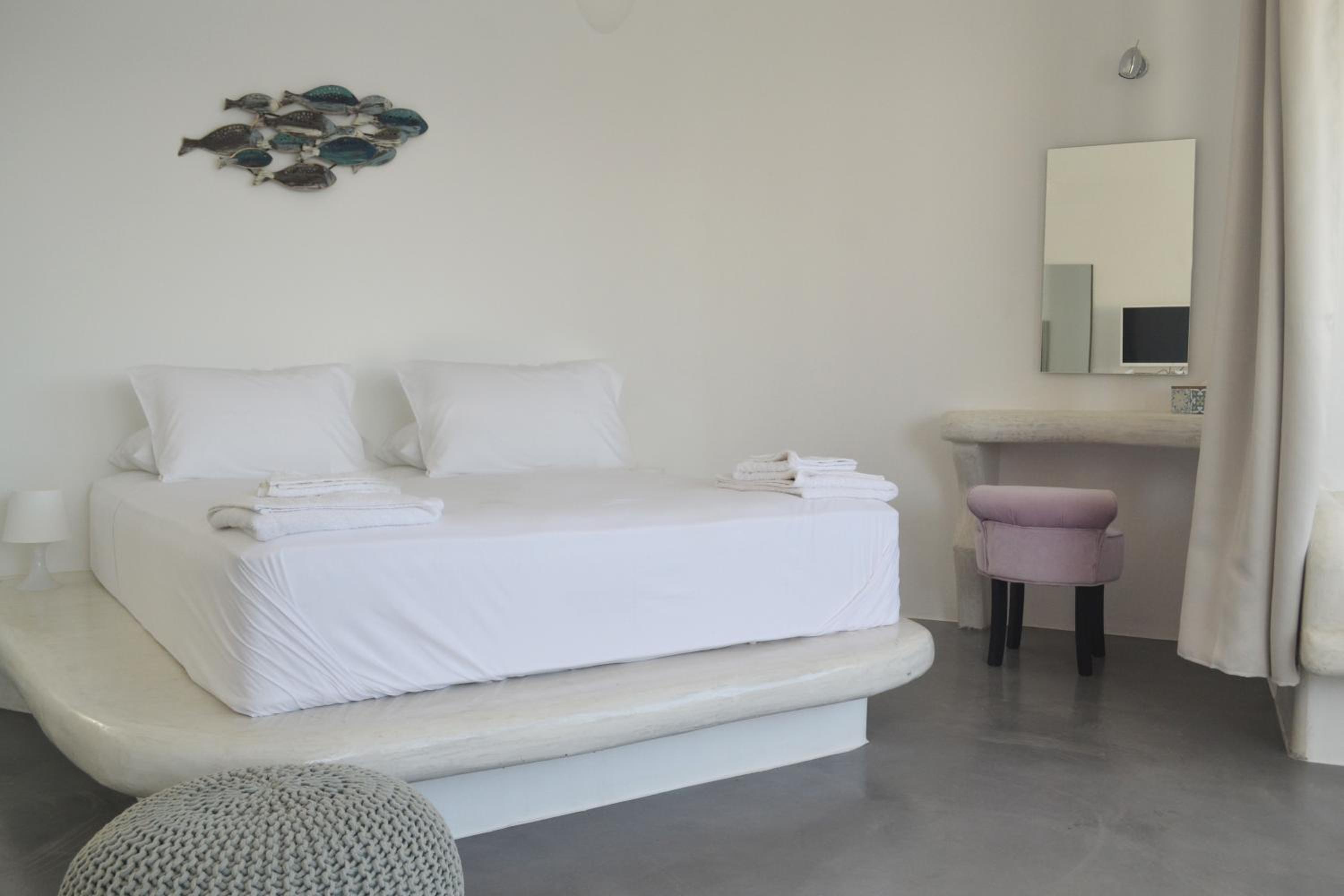 Golden Beach Resort Anafi - Property Image 11