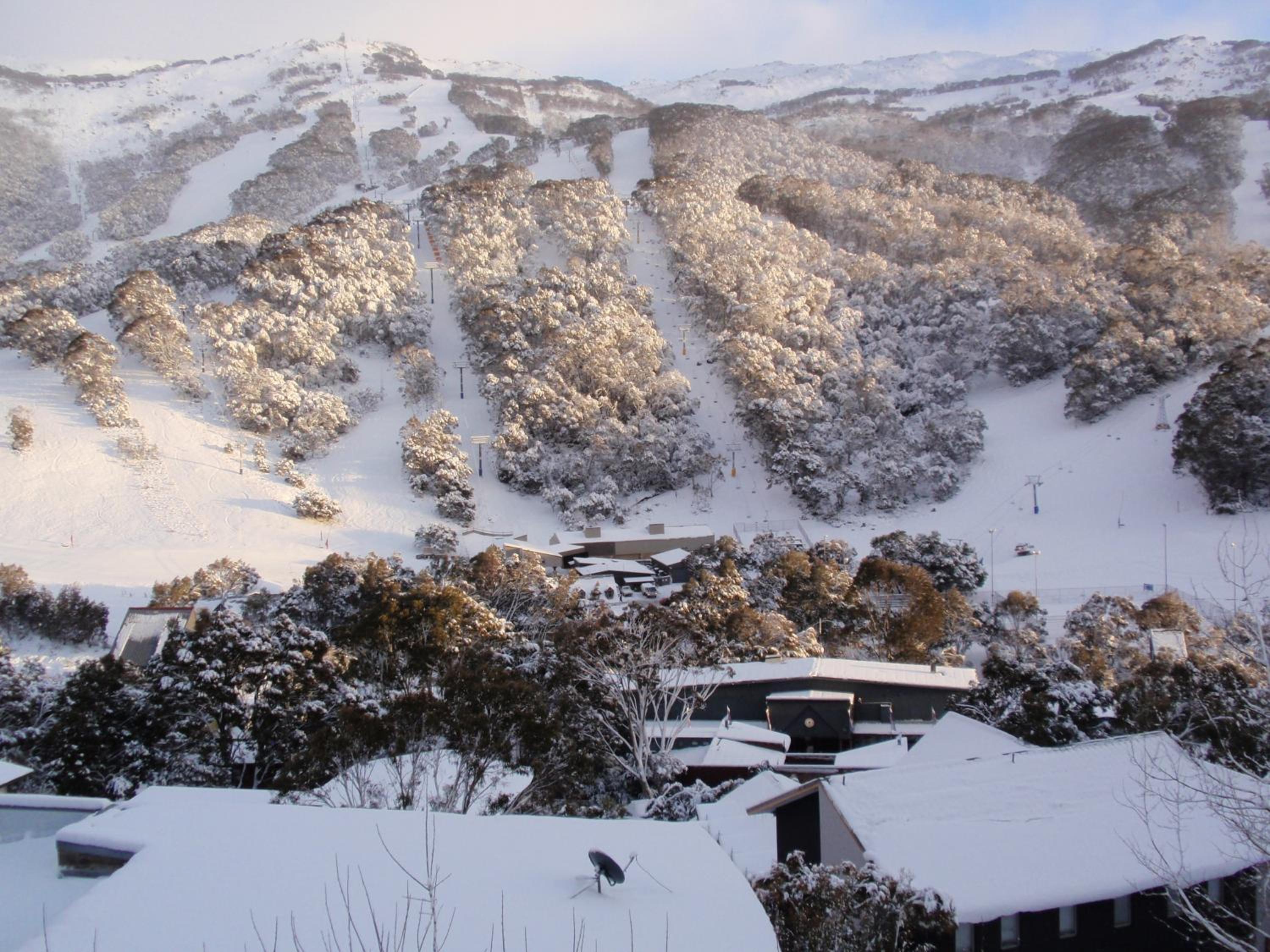Kasees Apartments & Mountain Lodge