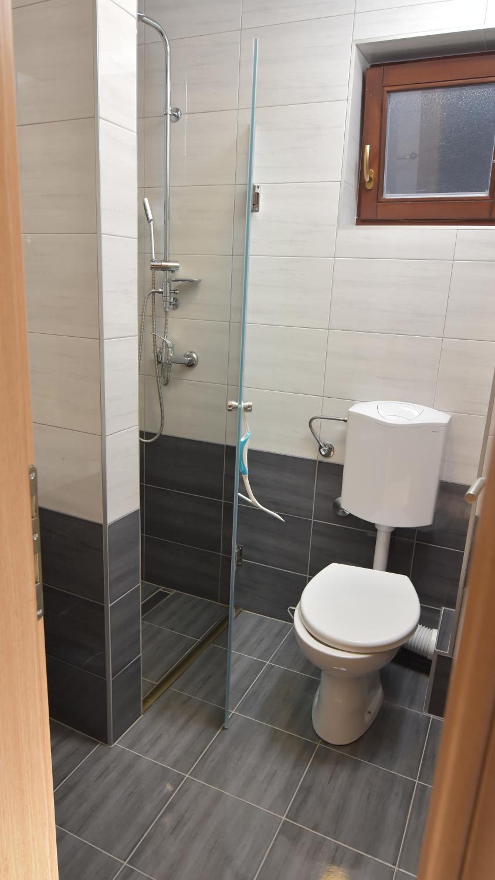 Photo 69