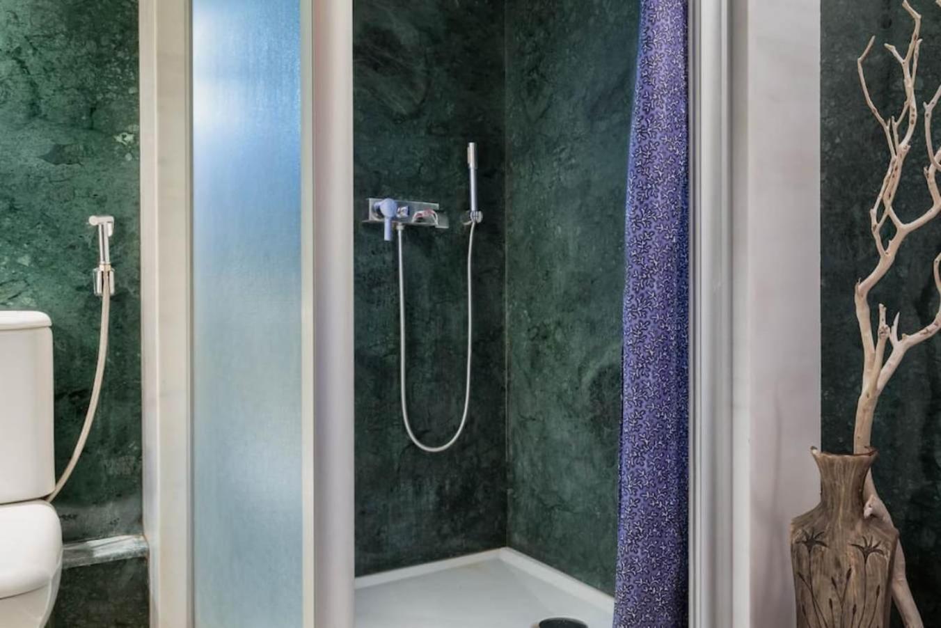 165 sm 4BR Penthouse Maisonette Apartment