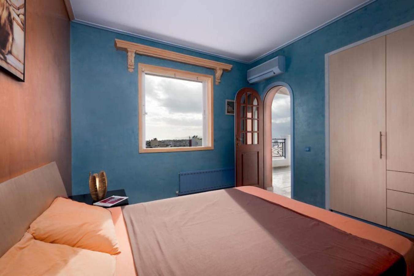 165 sm 4BR Penthouse Maisonette Apartment