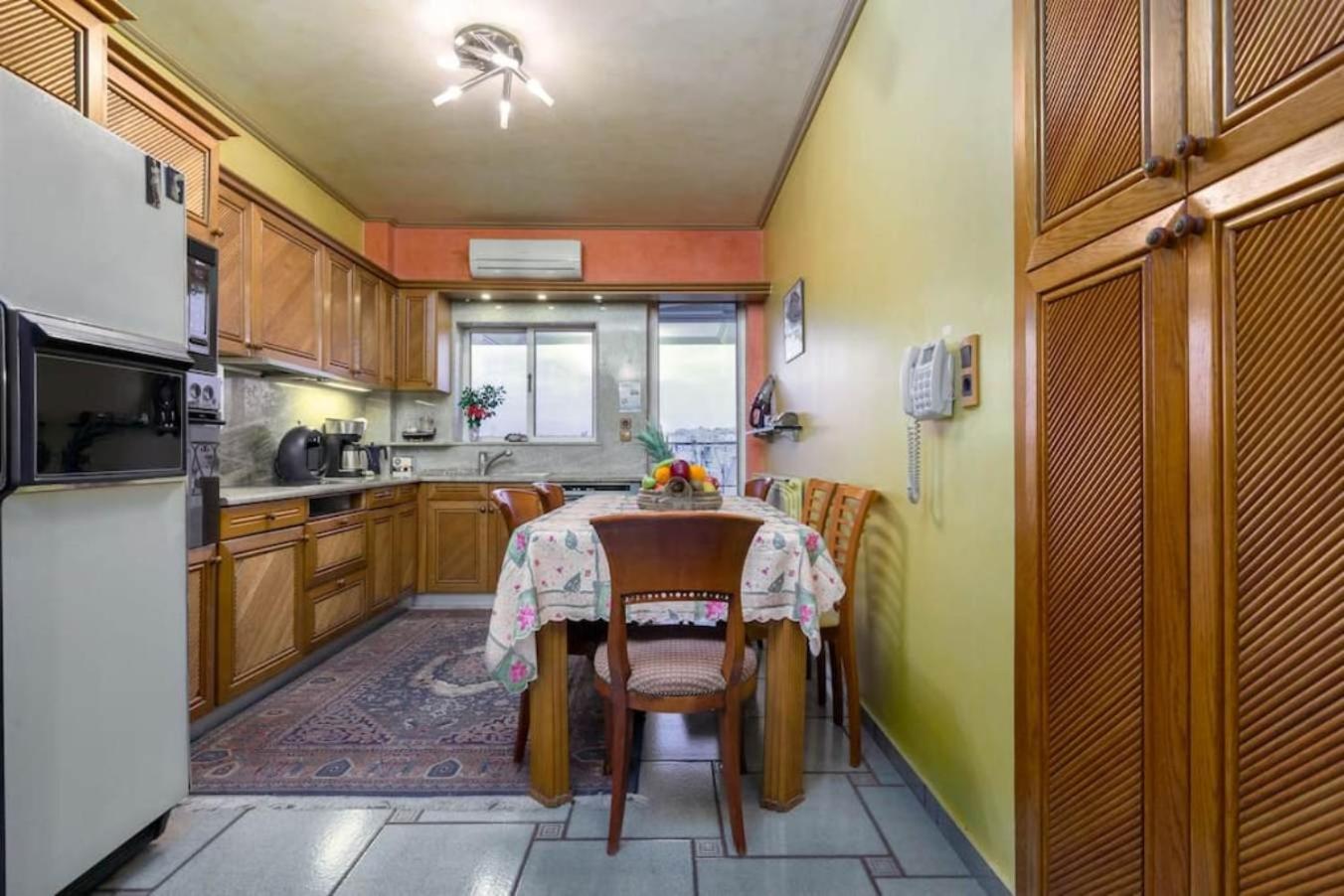 165 sm 4BR Penthouse Maisonette Apartment