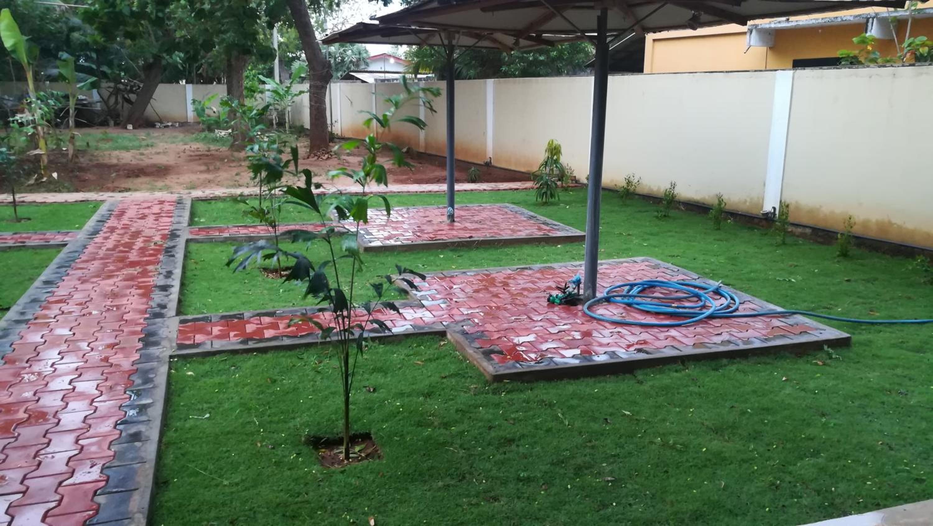 Dayanithi Guest House