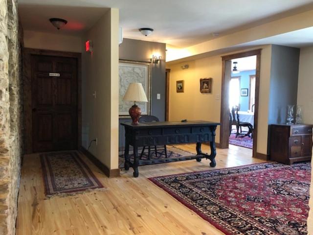 Light Horse Inn - Property Image 18