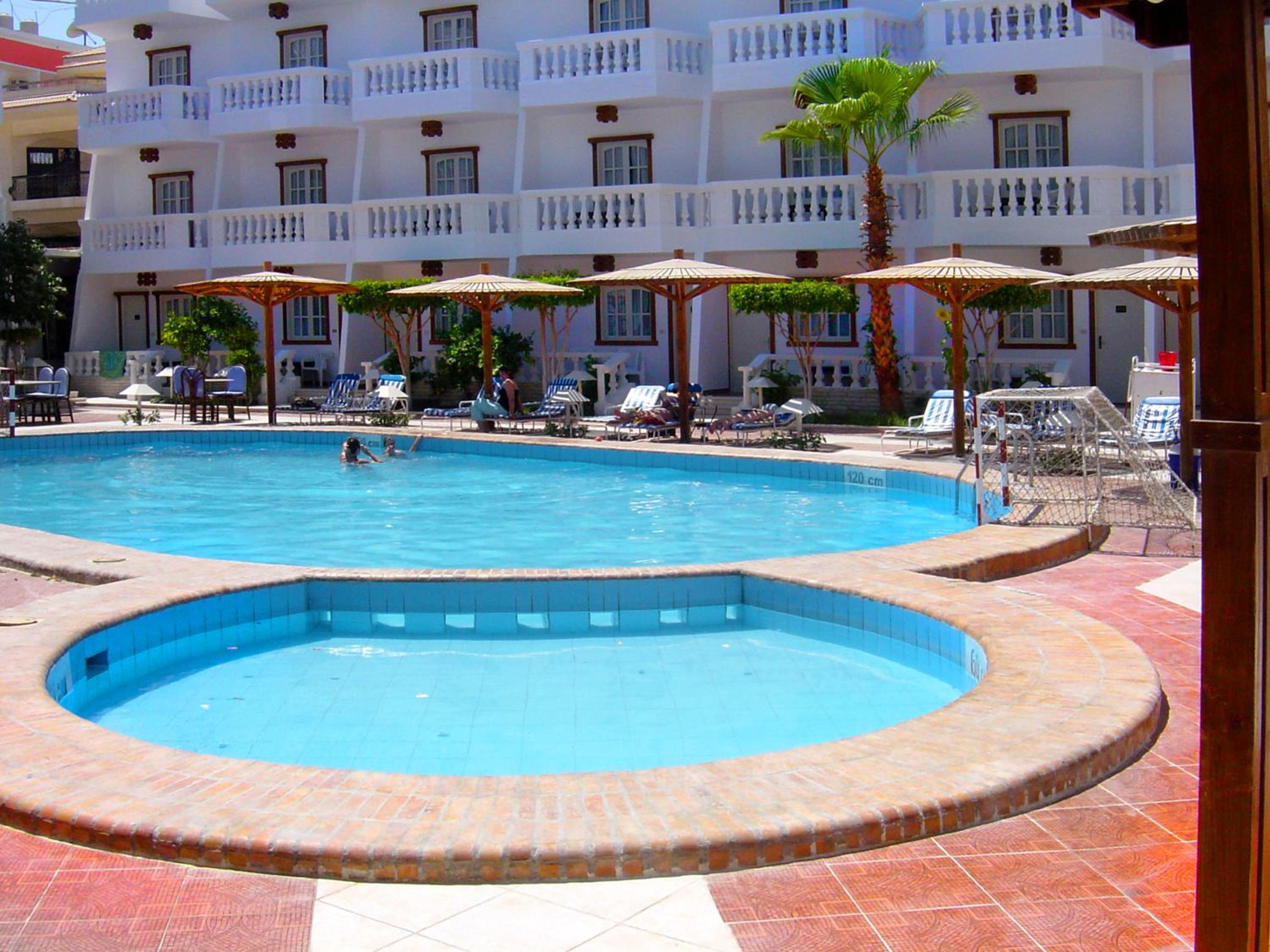 Zak Inn Residence