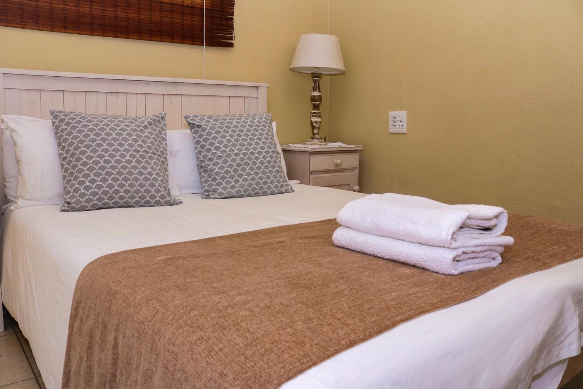 Horse's Neck Guest Lodge