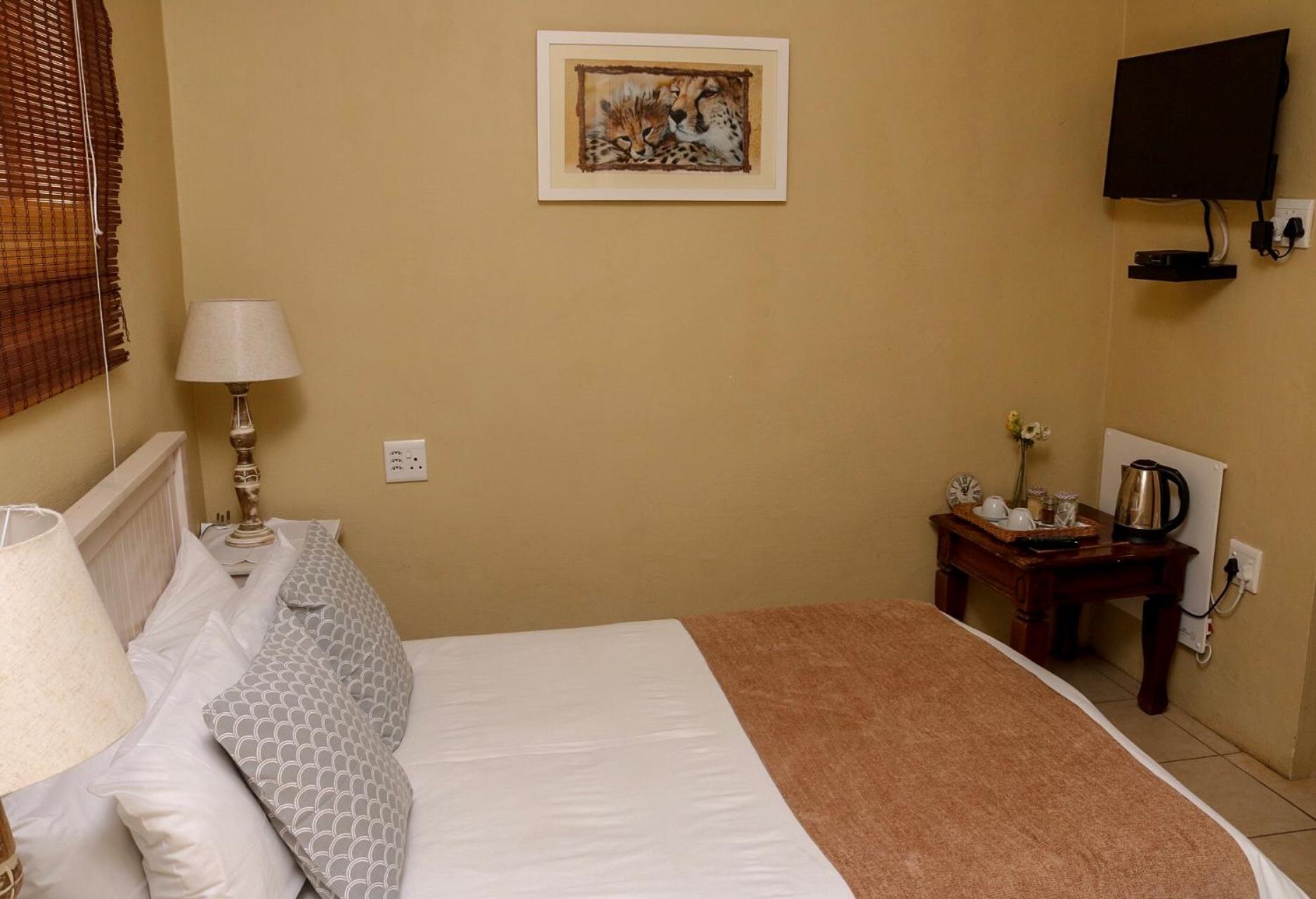 Horse's Neck Guest Lodge