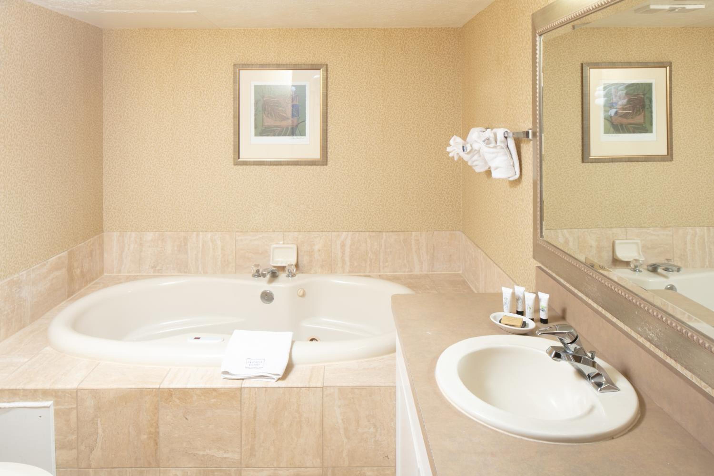 Pocatello Vacations - Red Lion Hotel Pocatello - Property Image 5
