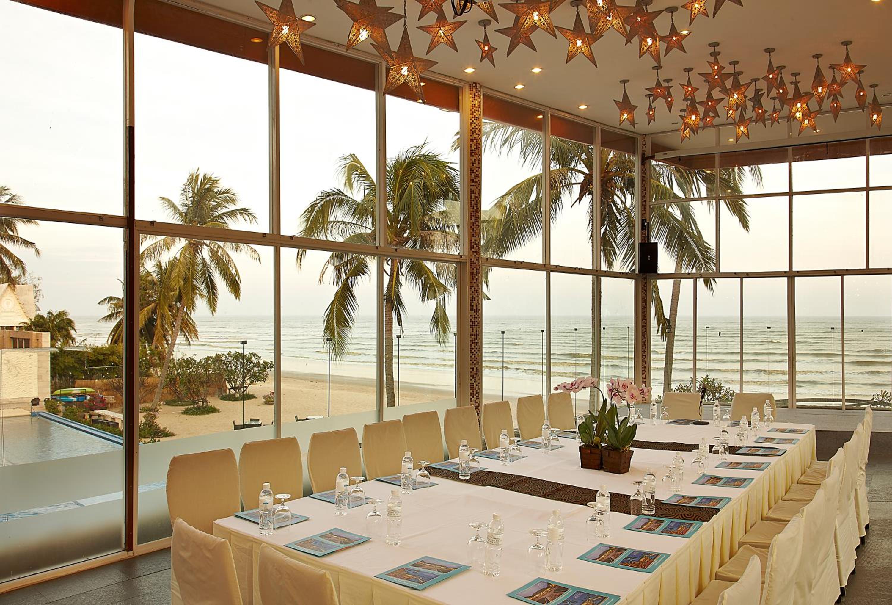 meeting & event spaces
