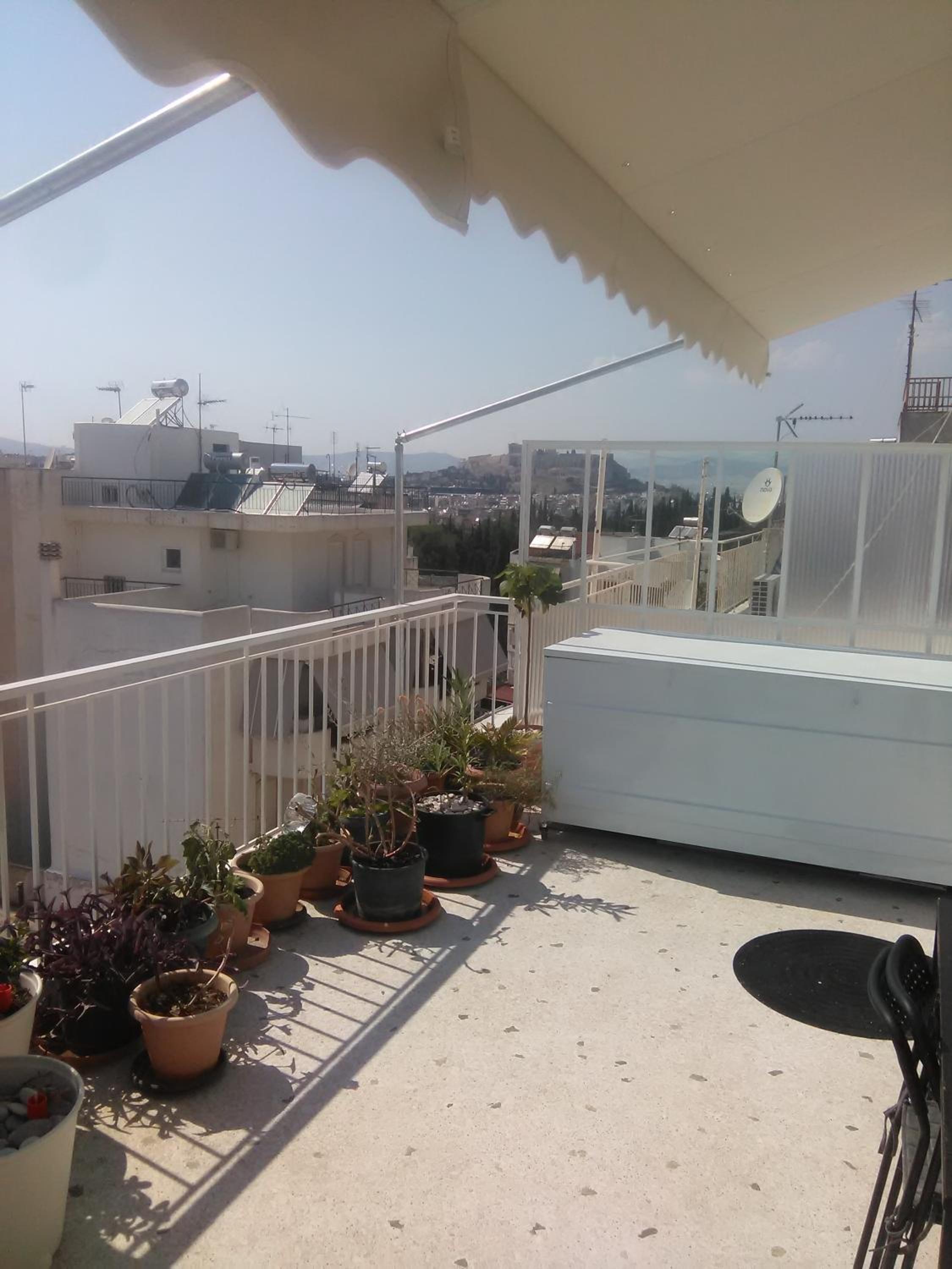 Mia's Atelier, Balcony to Acropolis