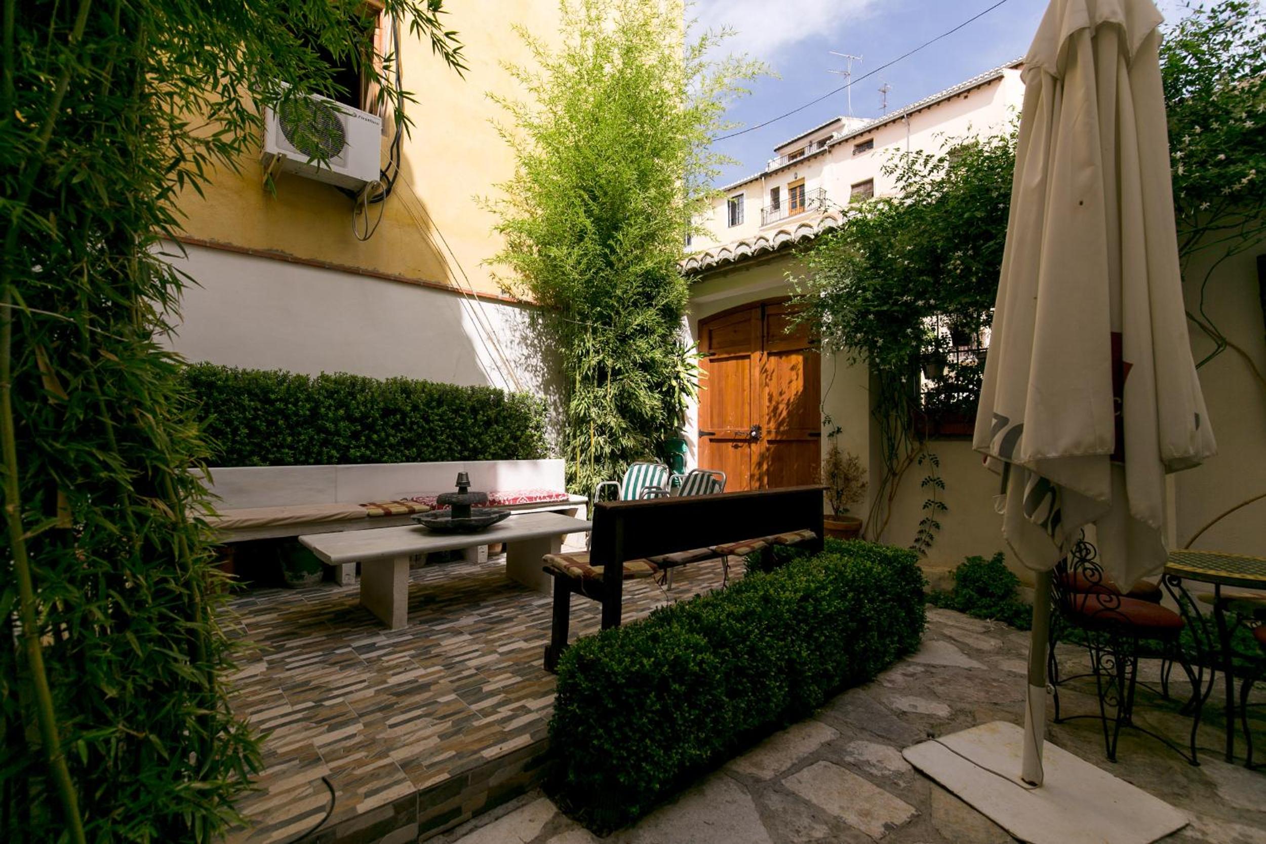 Charming Andalusian house - free parking