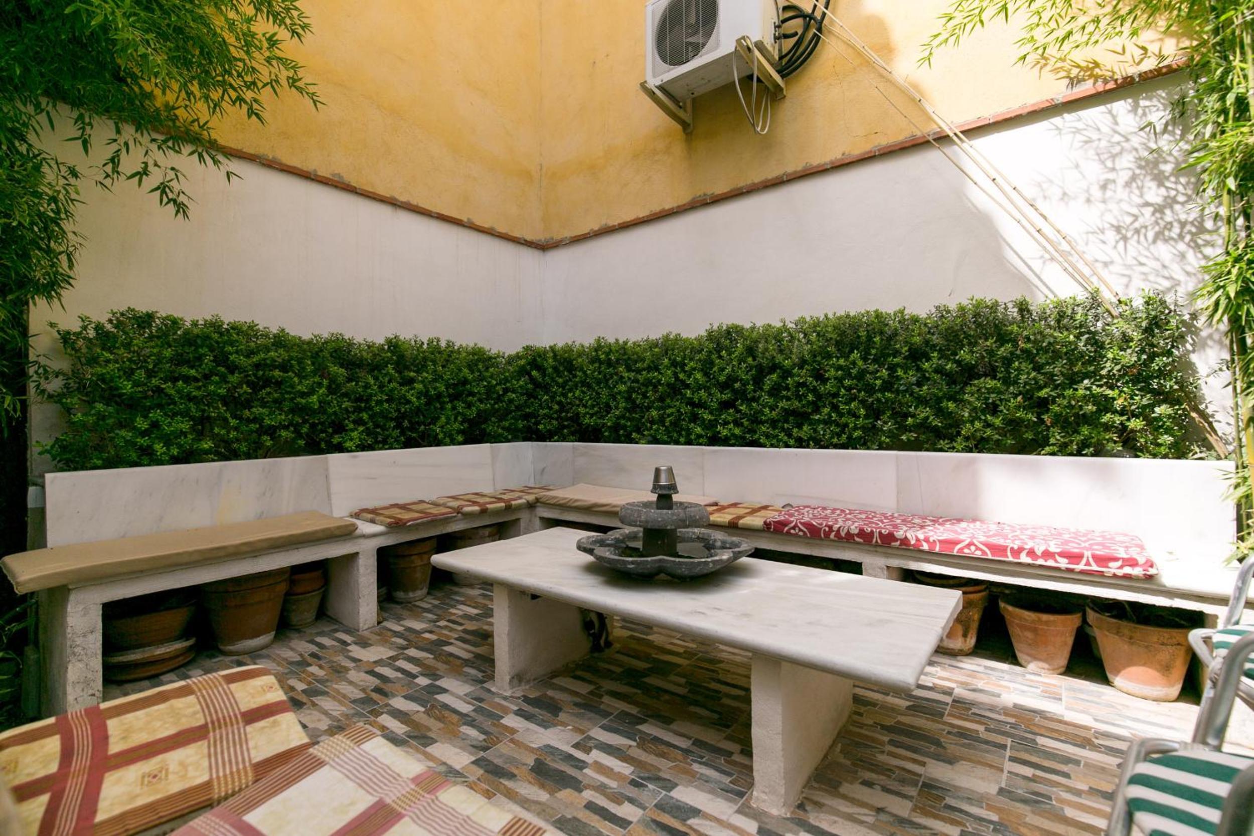 Charming Andalusian house - free parking