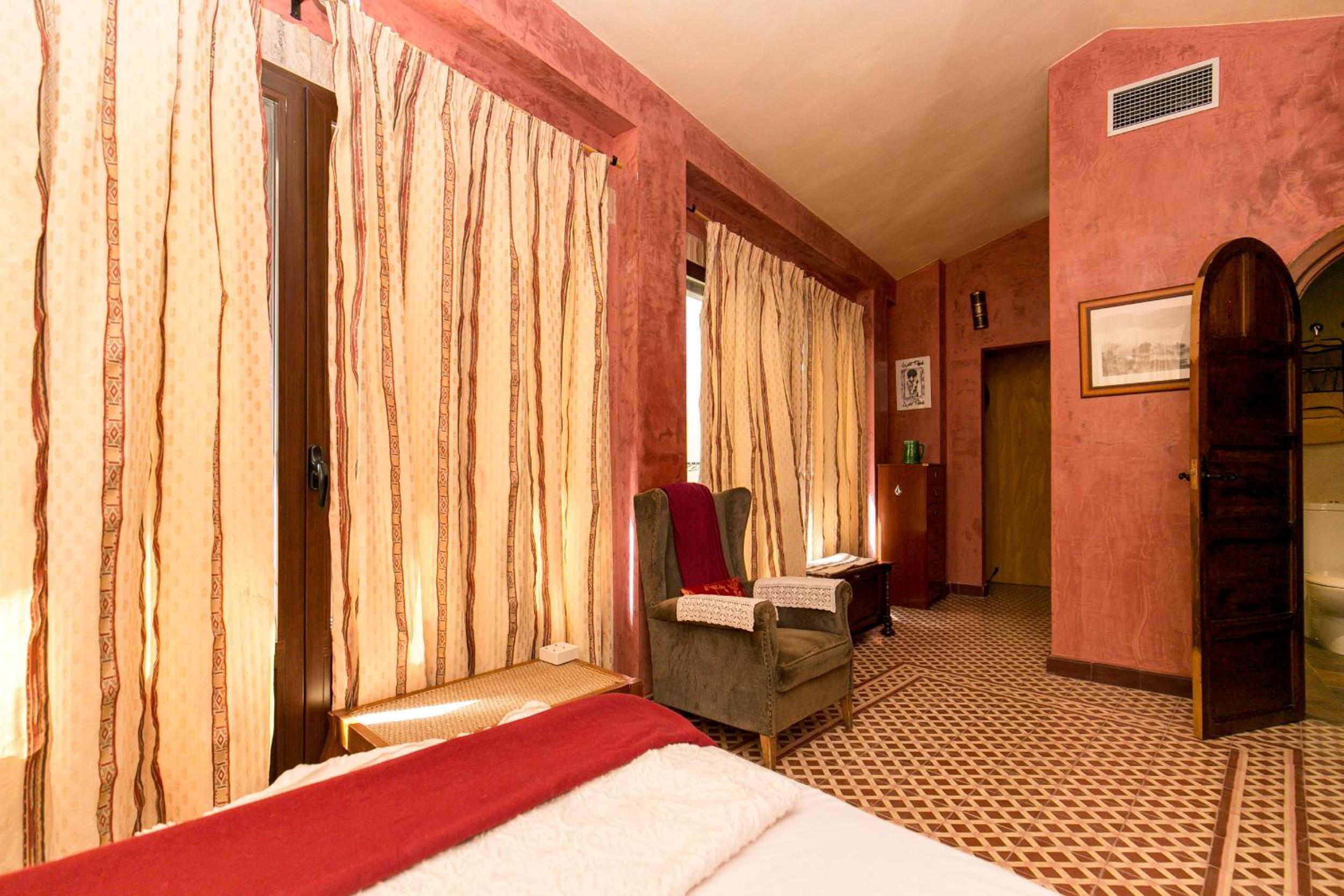 Charming Andalusian house - free parking