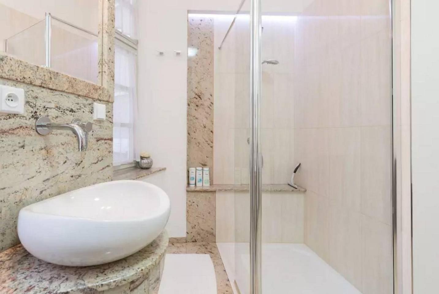 Quiet apartment in the heart of Old Town centre