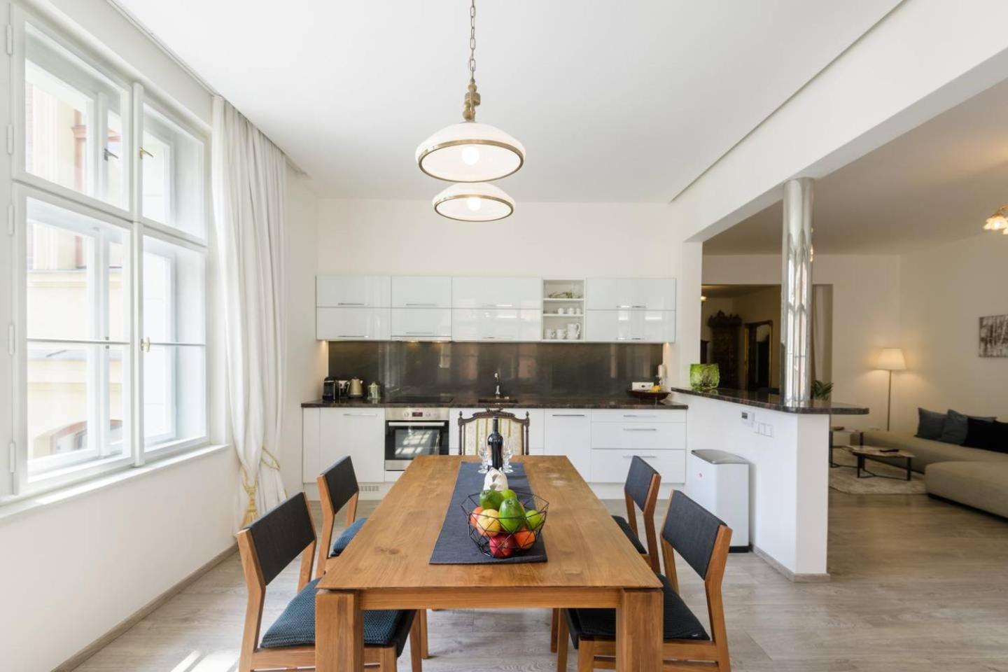 Stylish, Light-Filled Home in the Historic Center
