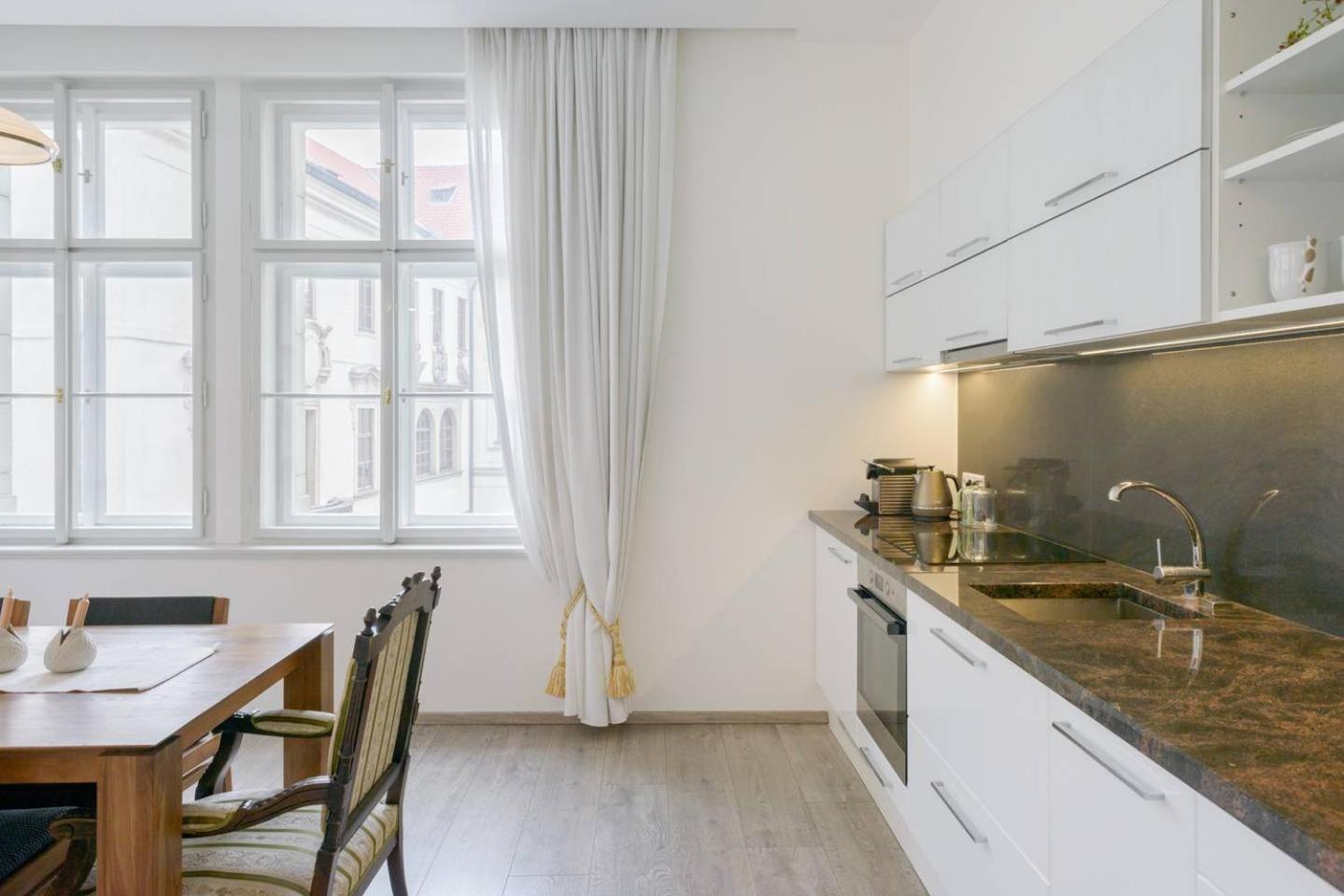 Stylish, Light-Filled Home in the Historic Center