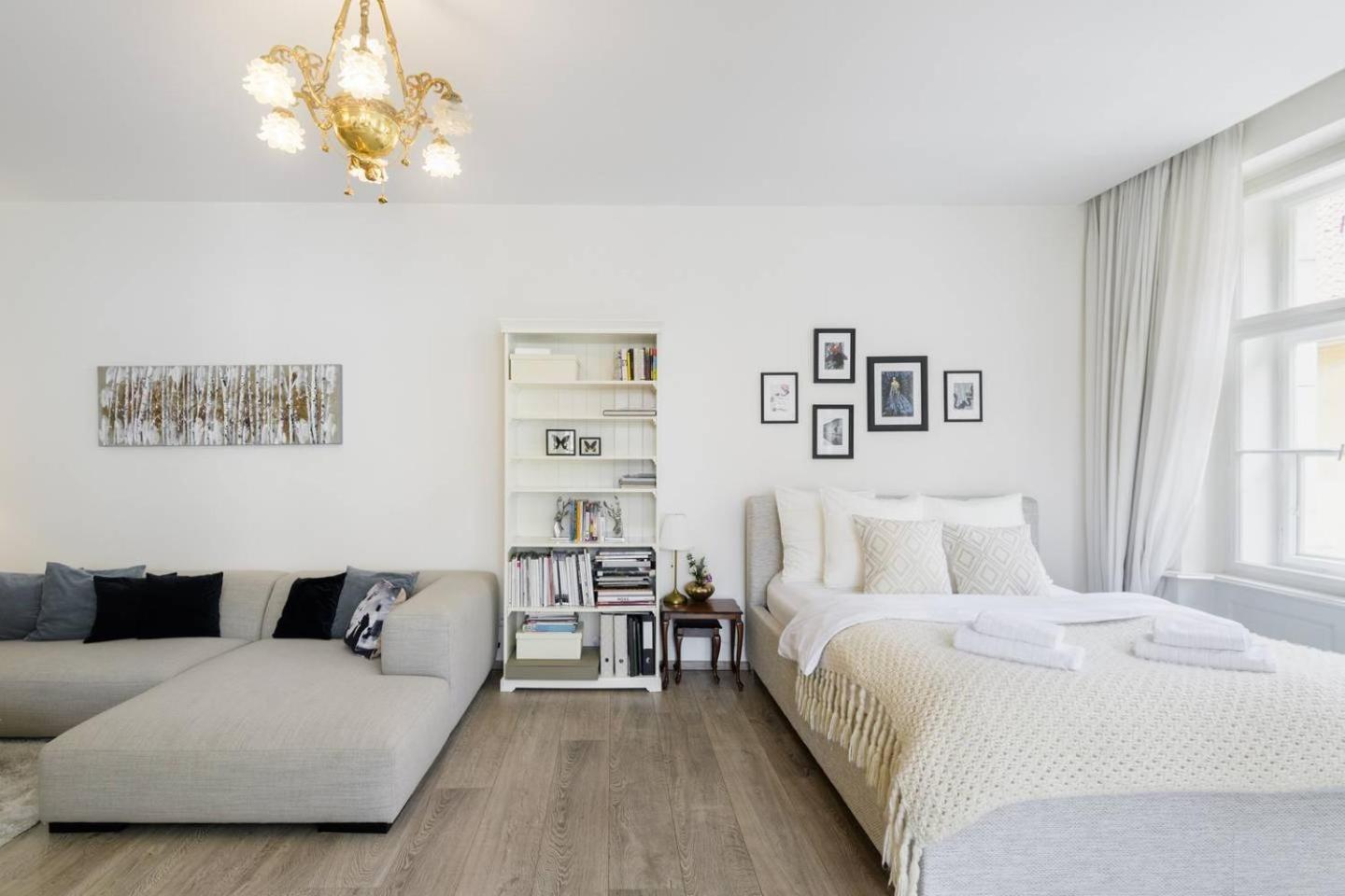 Stylish, Light-Filled Home in the Historic Center