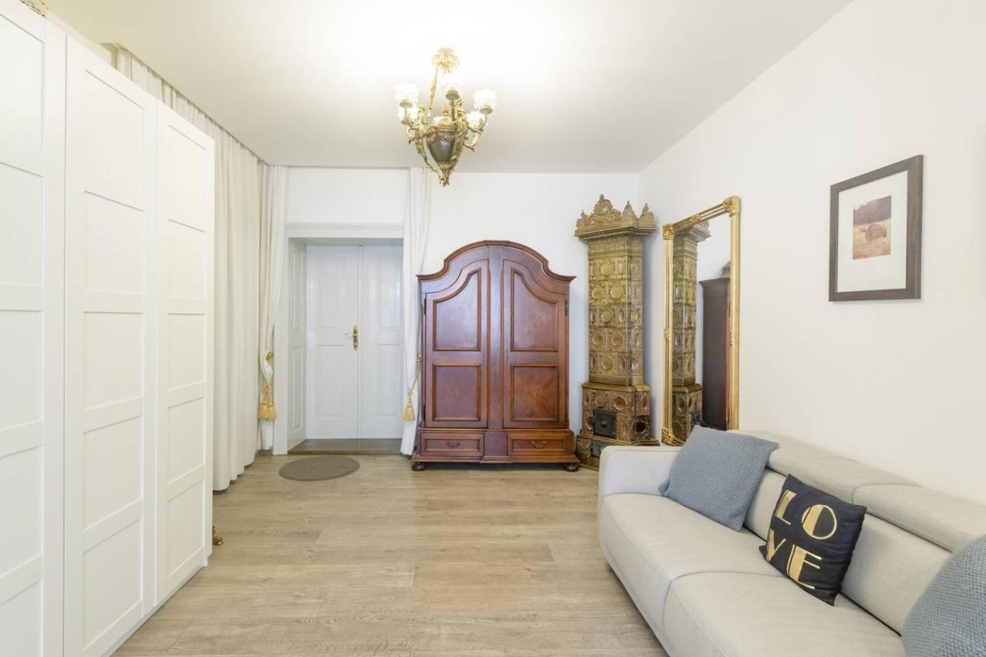 Stylish, Light-Filled Home in the Historic Center