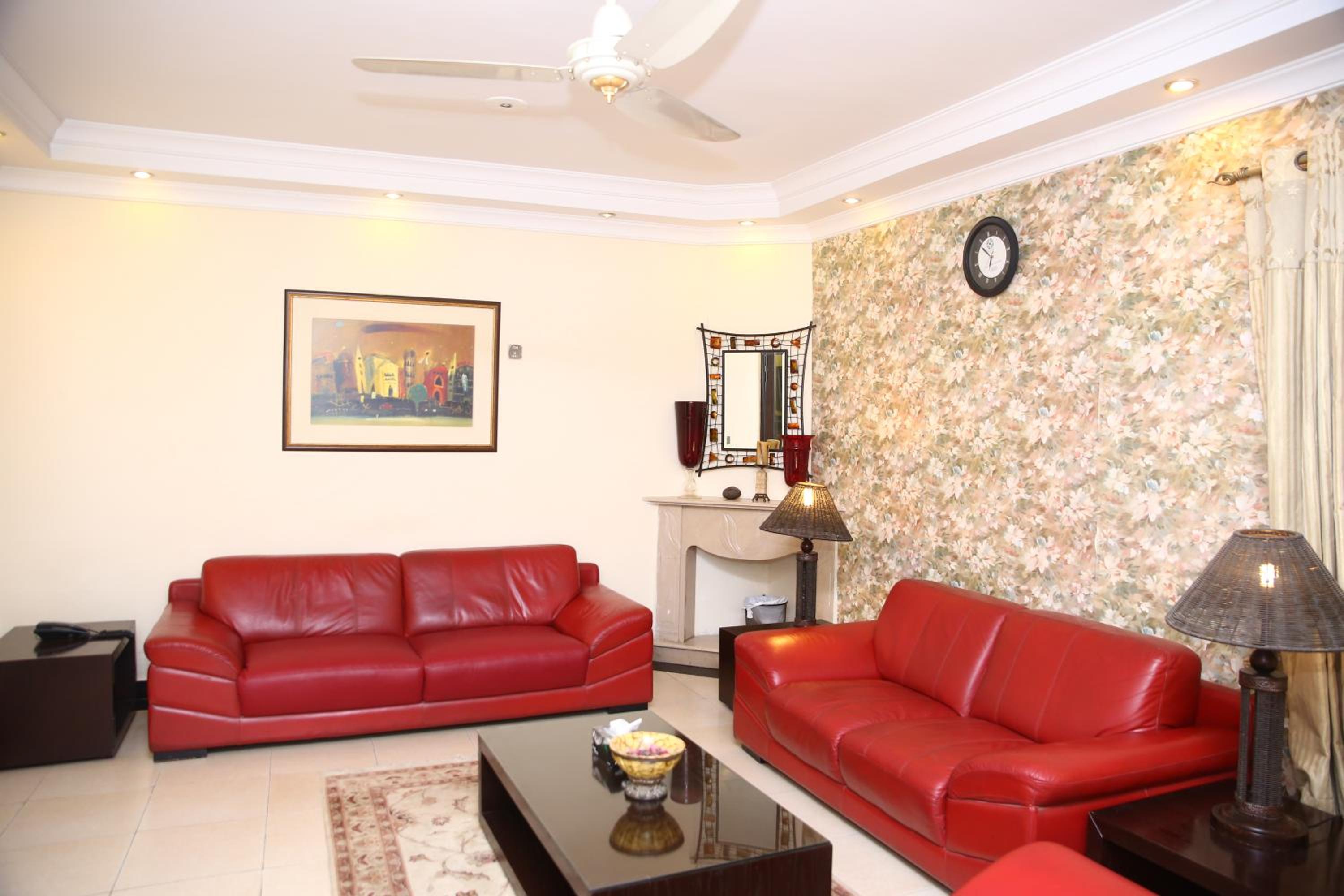 Safari Club 3 Bahria Town