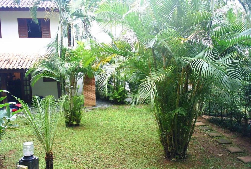 CASA CONDOMÍNIO FECHADO