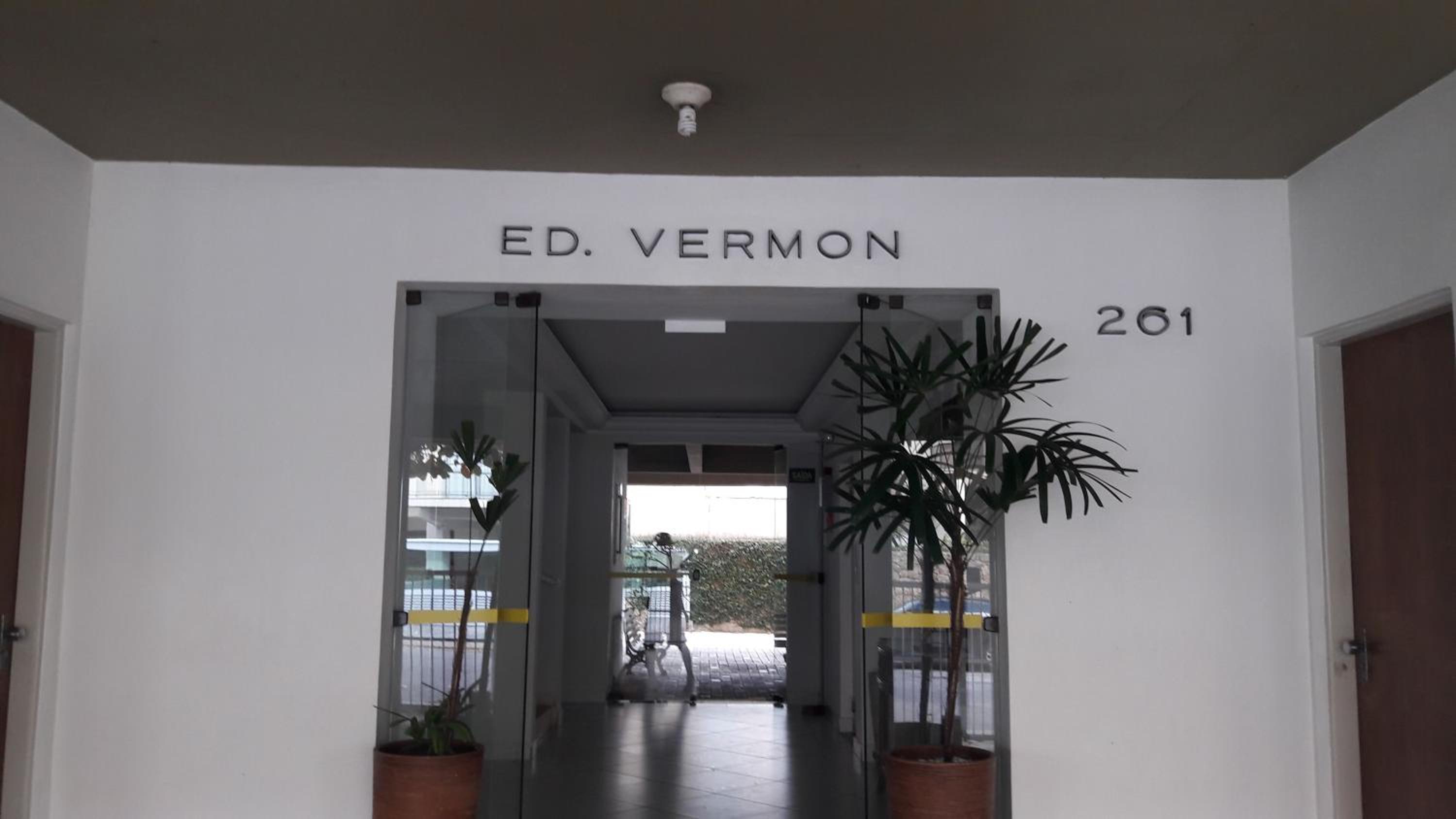 Apartamento Condomínio Vermon Praia da Enseada view 4