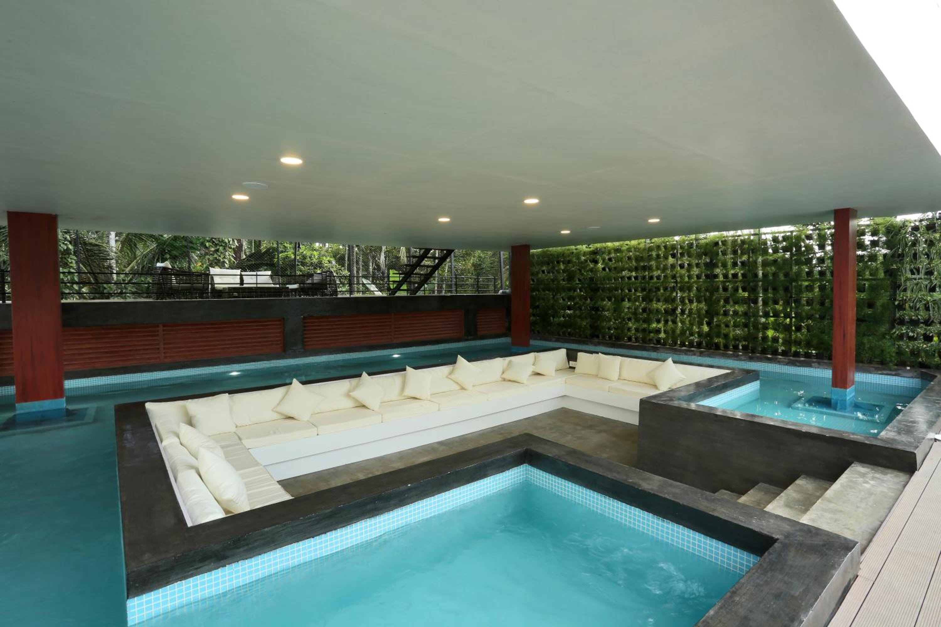 Le Villagio Resort & Domes