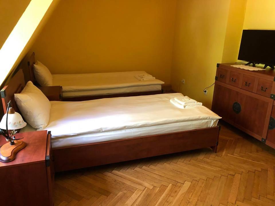 Dworek Cieszyński en Cieszyn — hotel room
