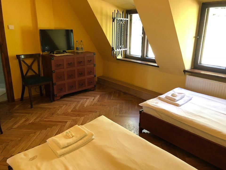 Dworek Cieszyński en Cieszyn — hotel room