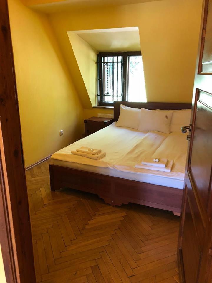 Dworek Cieszyński en Cieszyn — hotel room