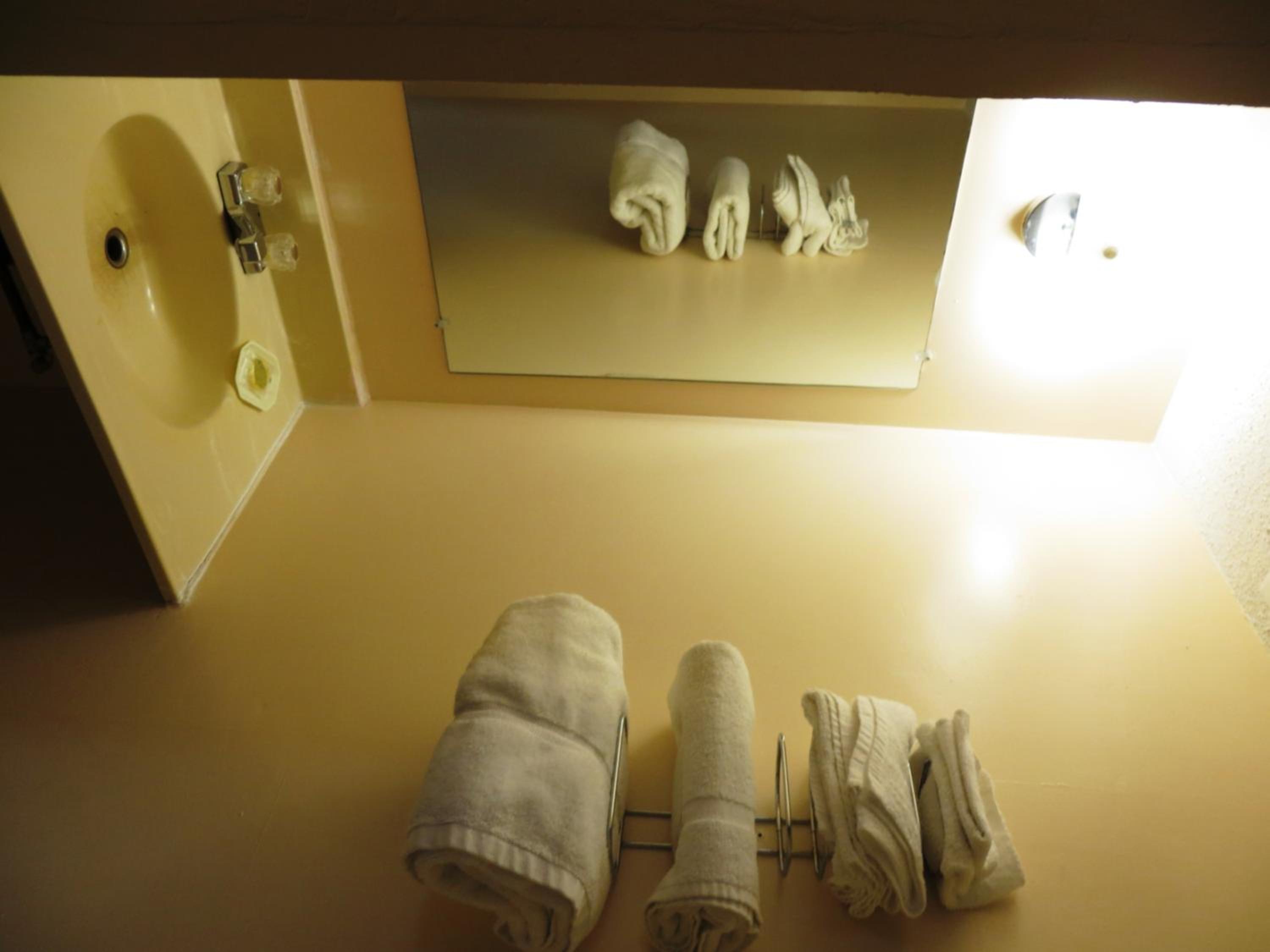 Good Night Inn