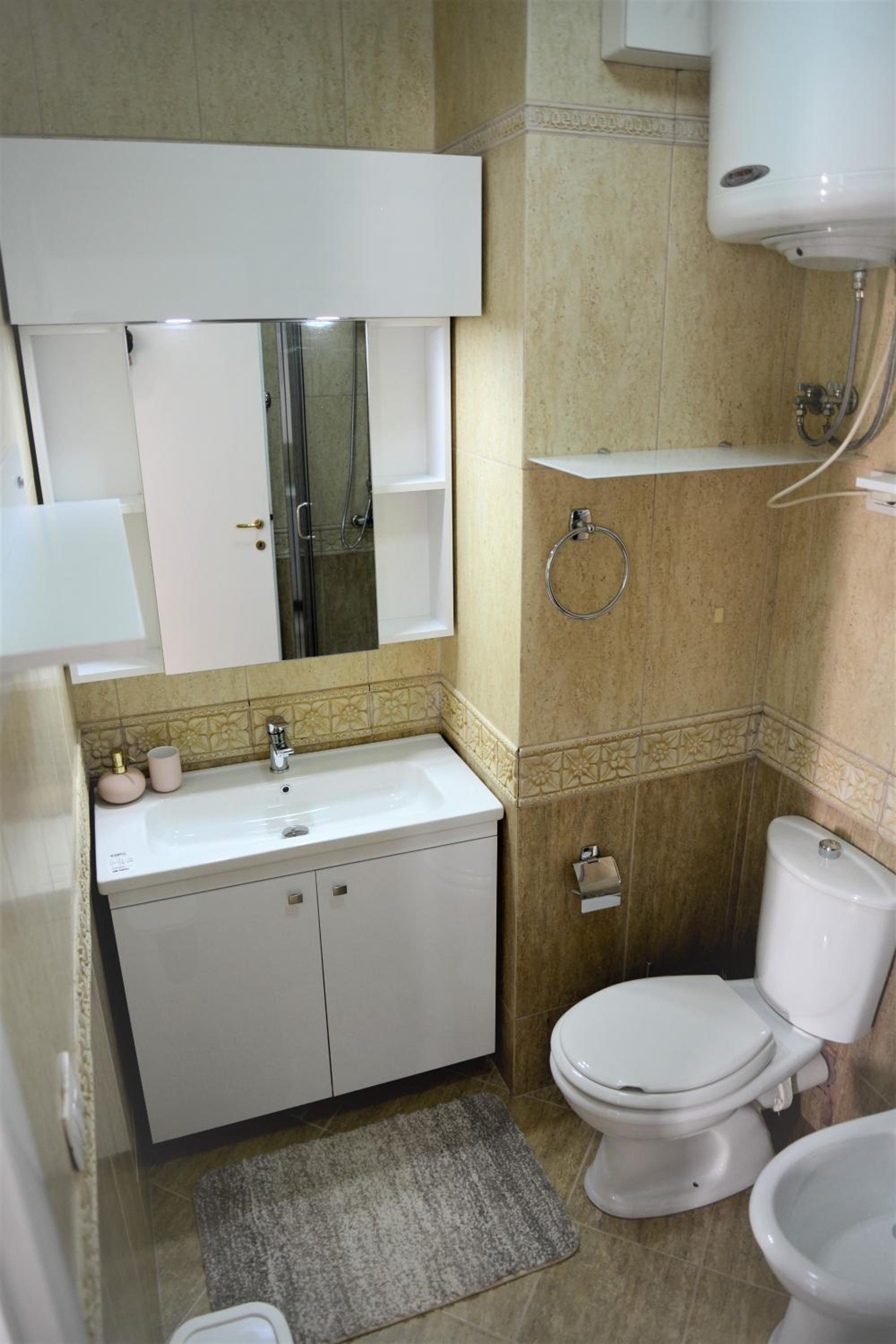 Haris Apartment Tirana no.2
